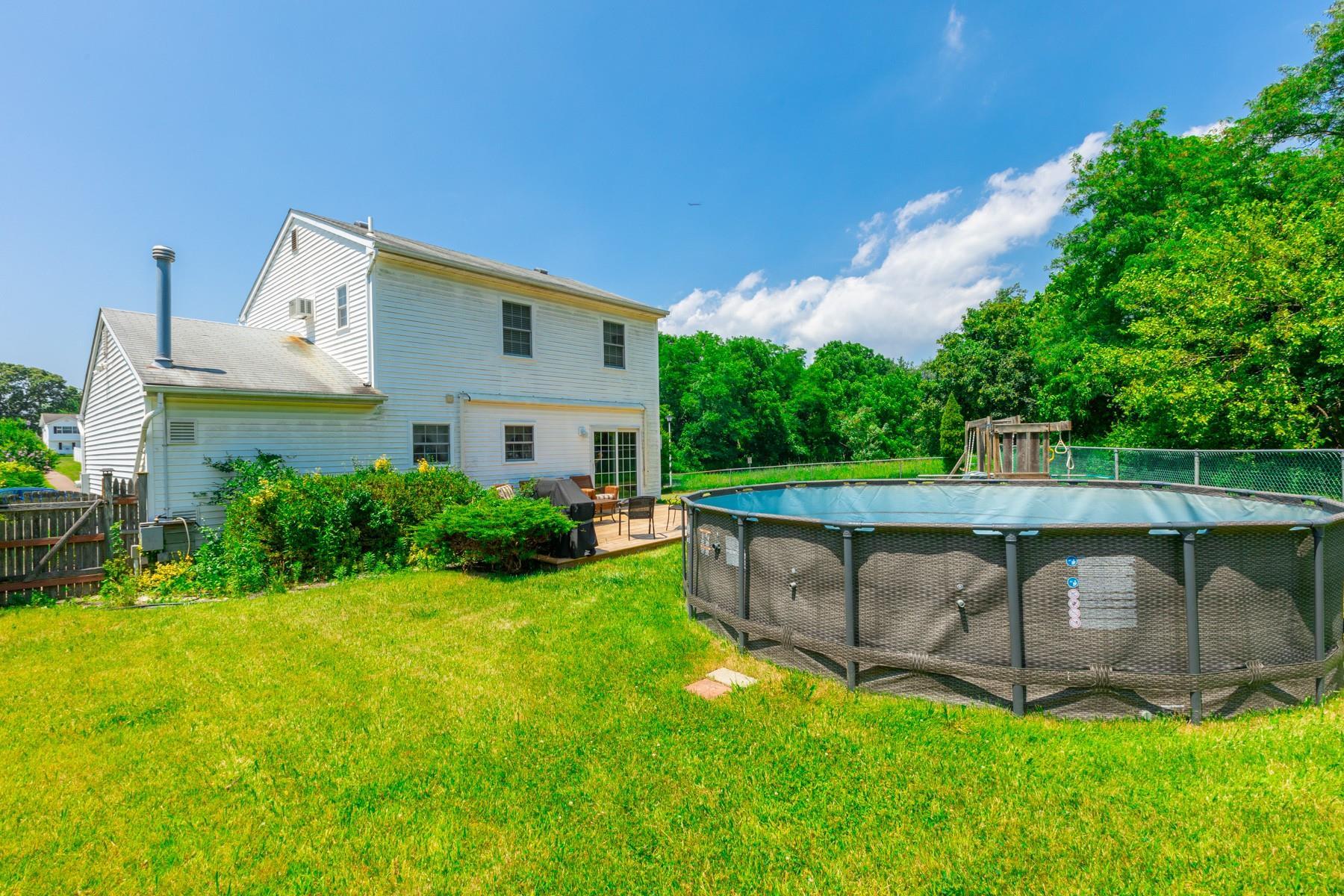Single Family 3rd  Suffolk County, NY 11706, MLS-887327-14