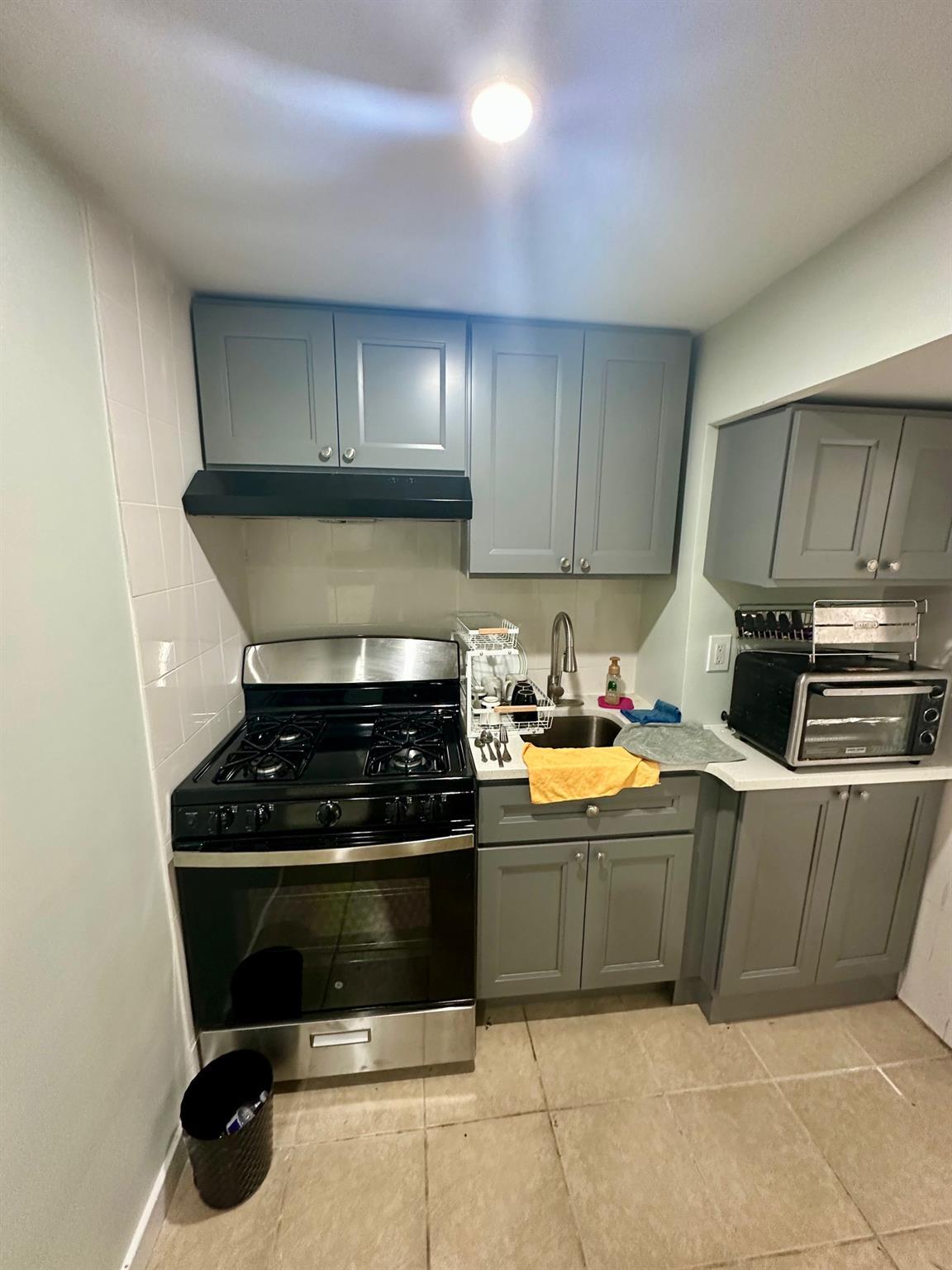 Single Family 79th Avenue  Queens, NY 11367, MLS-887342-7