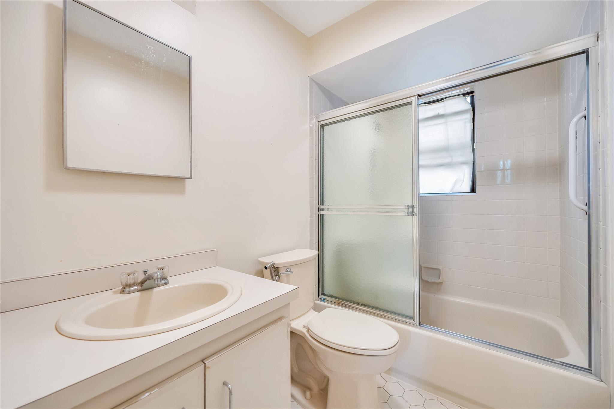 Single Family Tomes  Nassau County, NY 11735, MLS-887346-10