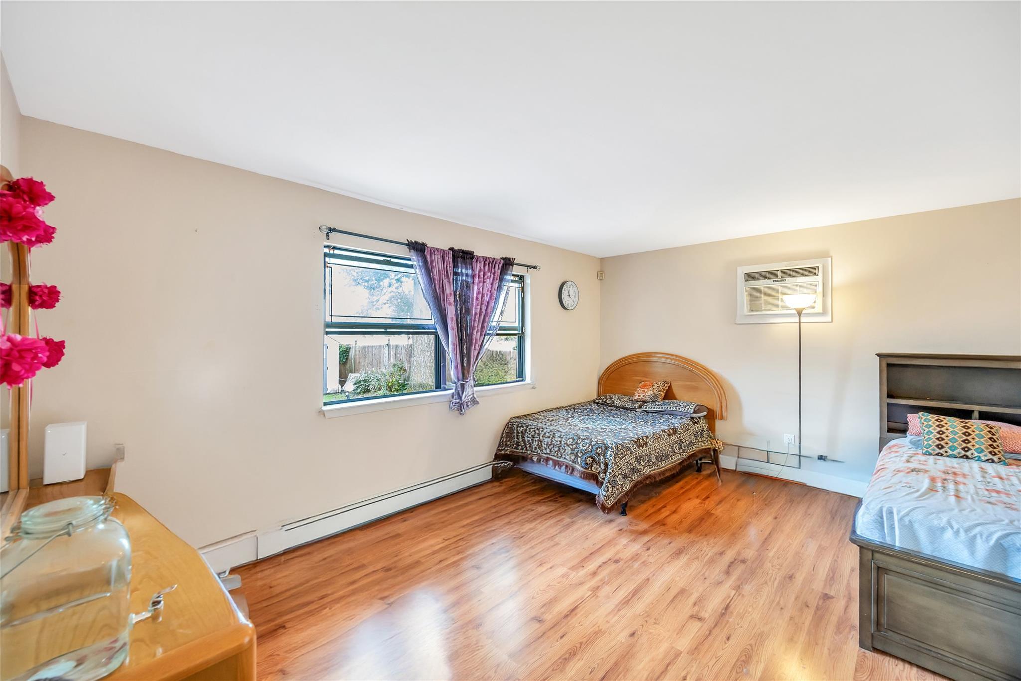 Single Family Tomes  Nassau County, NY 11735, MLS-887346-17