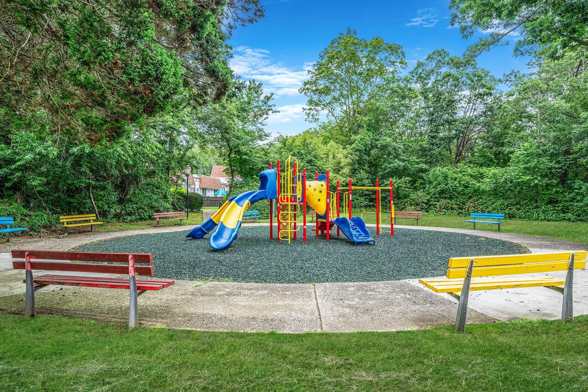 Single Family Birchwood  Suffolk County, NY 11763, MLS-887361-25