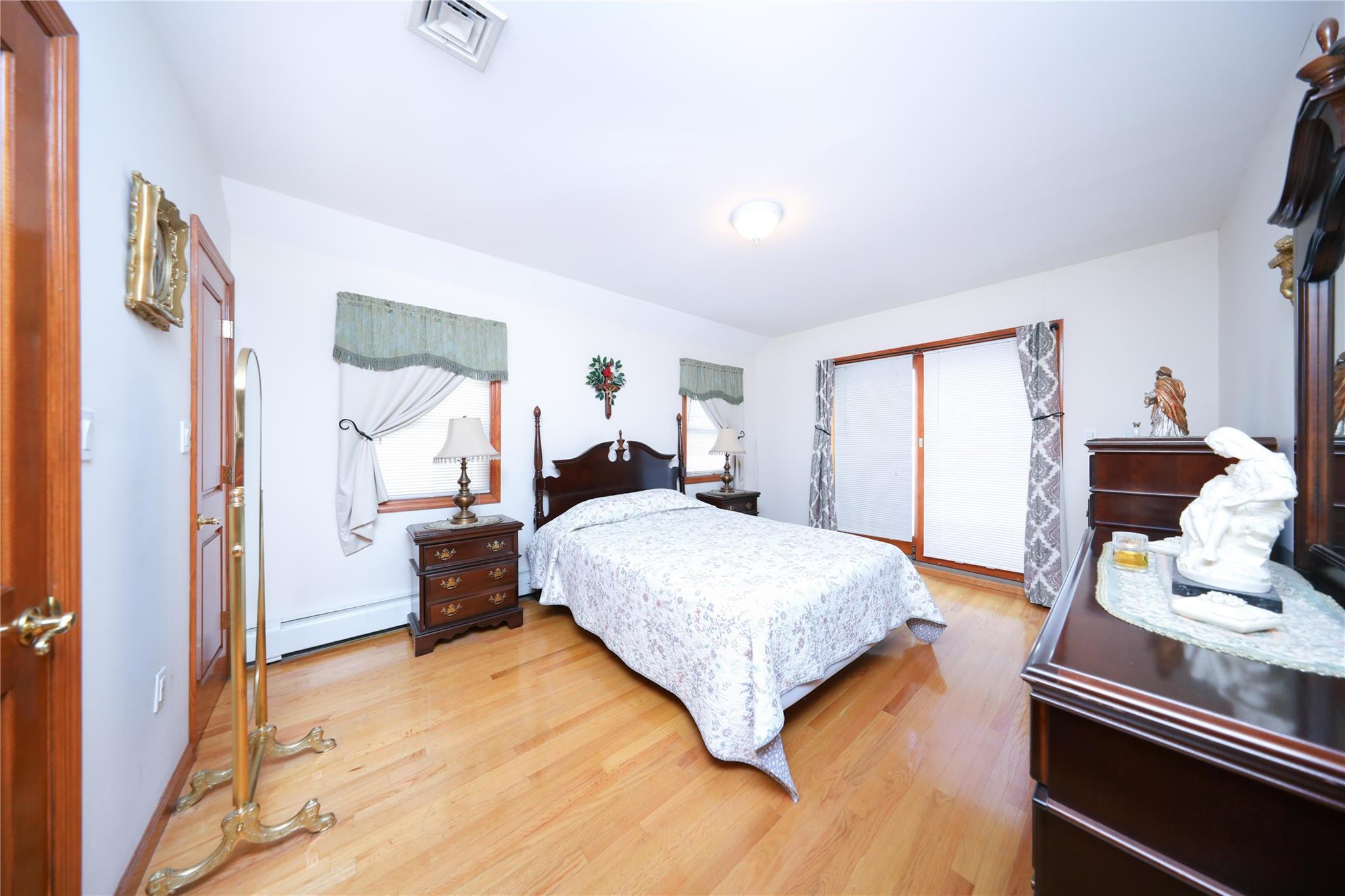 Single Family 192nd  Queens, NY 11358, MLS-887380-21