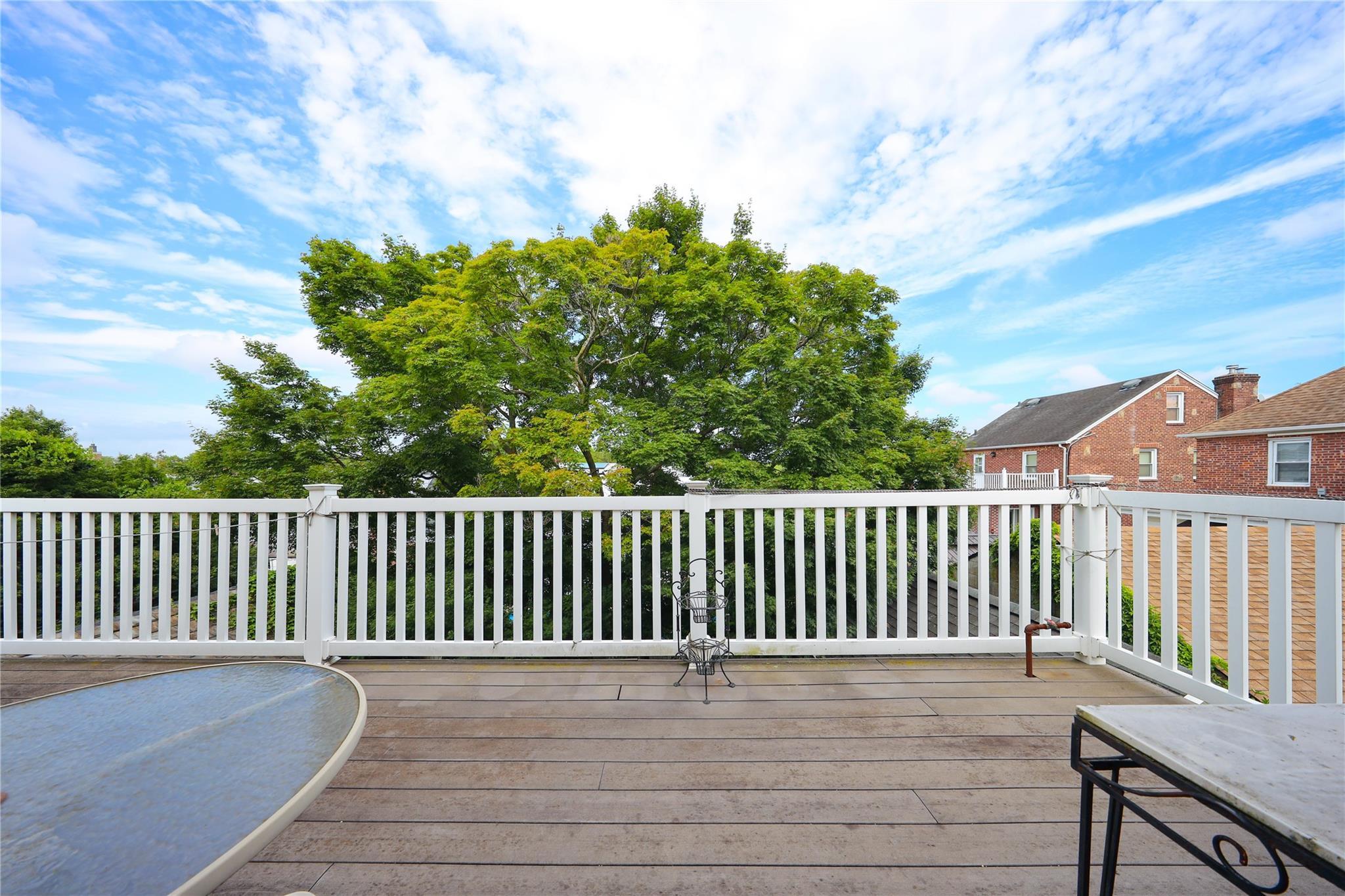 Single Family 192nd  Queens, NY 11358, MLS-887380-31