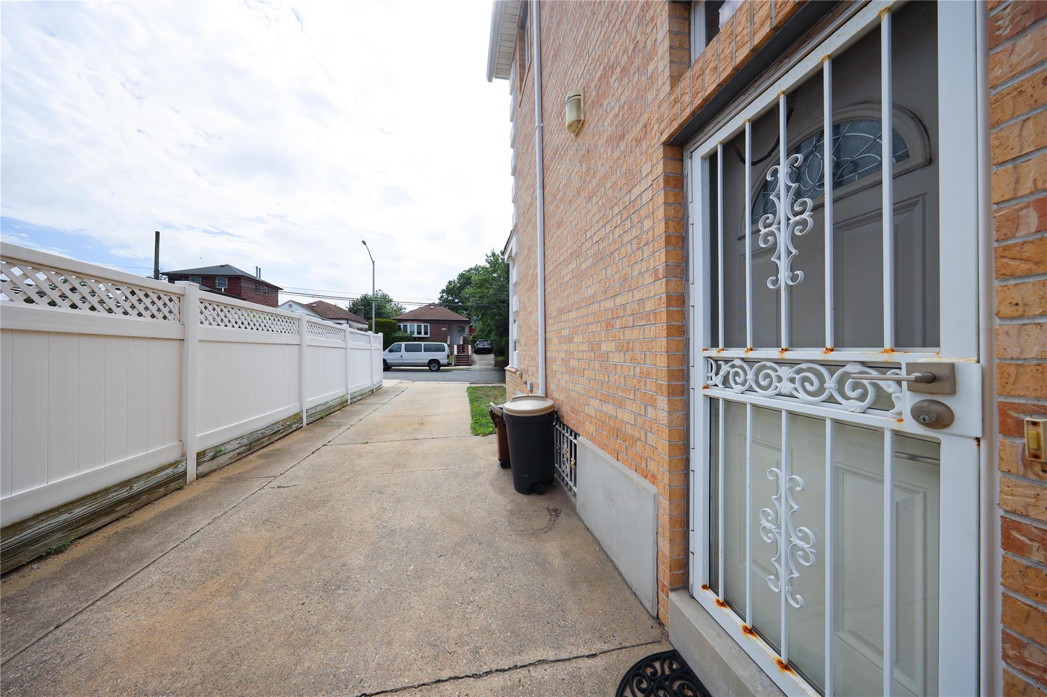 Single Family 192nd  Queens, NY 11358, MLS-887380-36