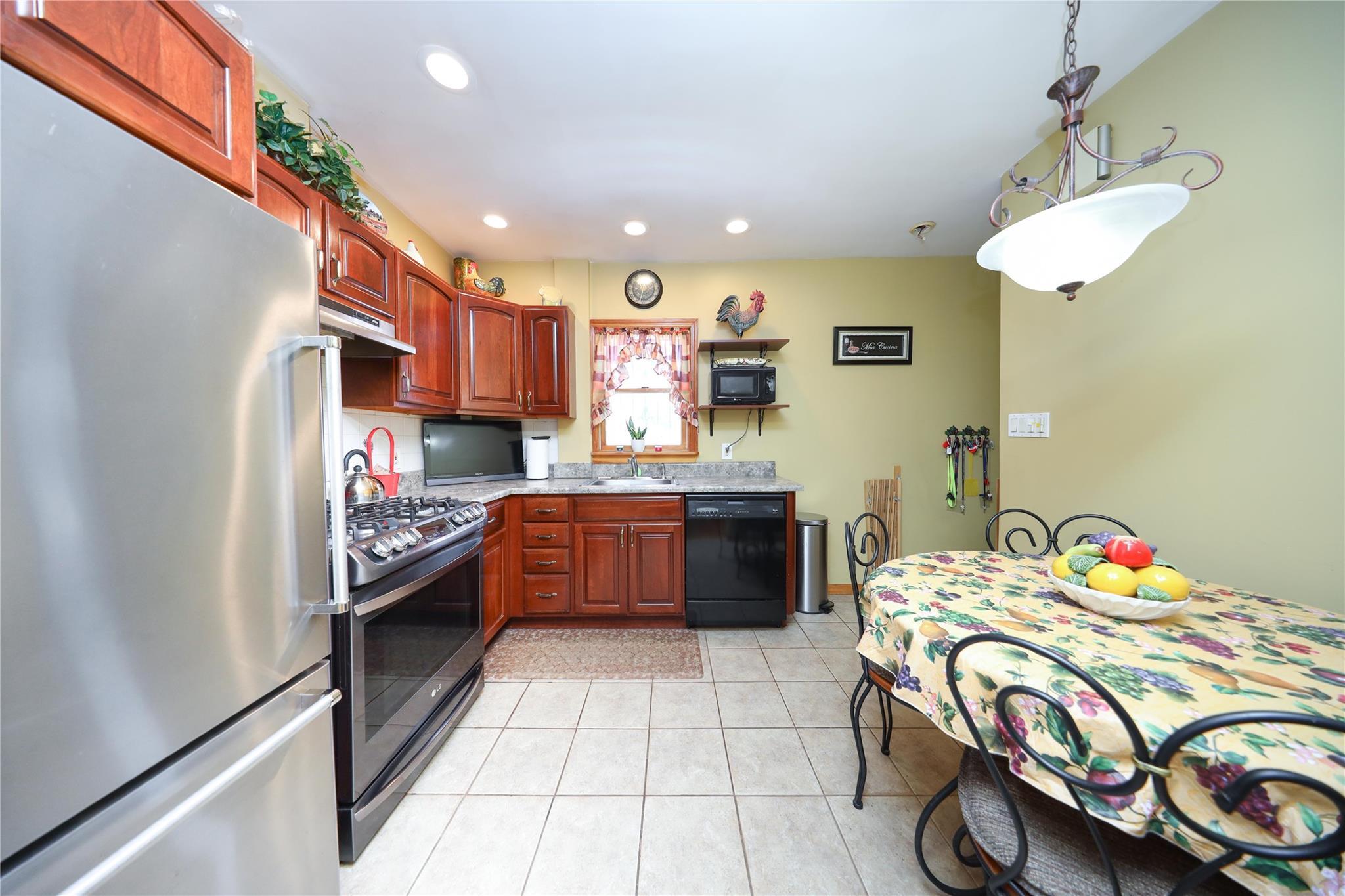 Single Family 192nd  Queens, NY 11358, MLS-887380-8