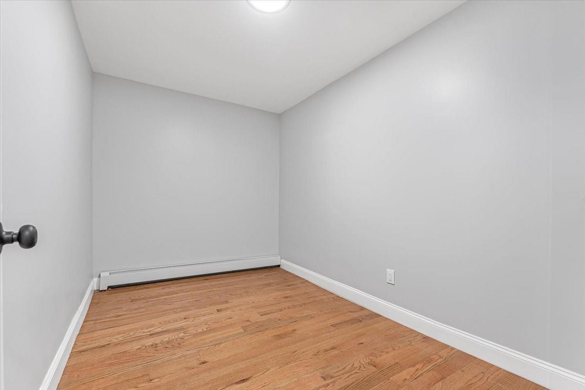 Single Family Bathgate  Bronx, NY 10457, MLS-887385-17