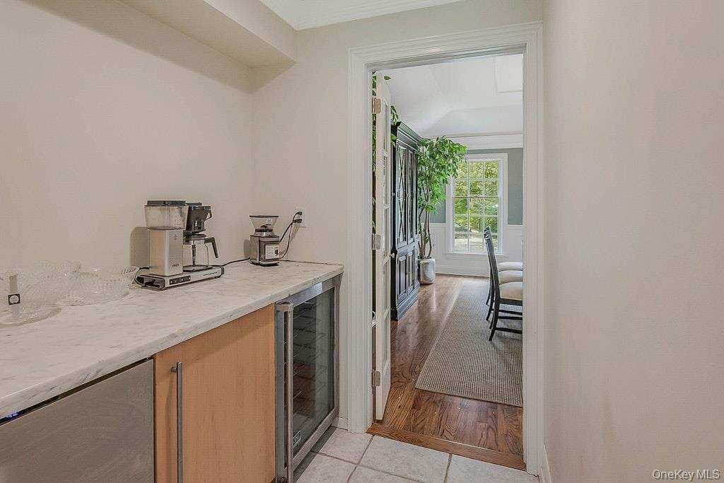 Single Family Sherwood Gate Nassau County, NY 11771, MLS-887406-11