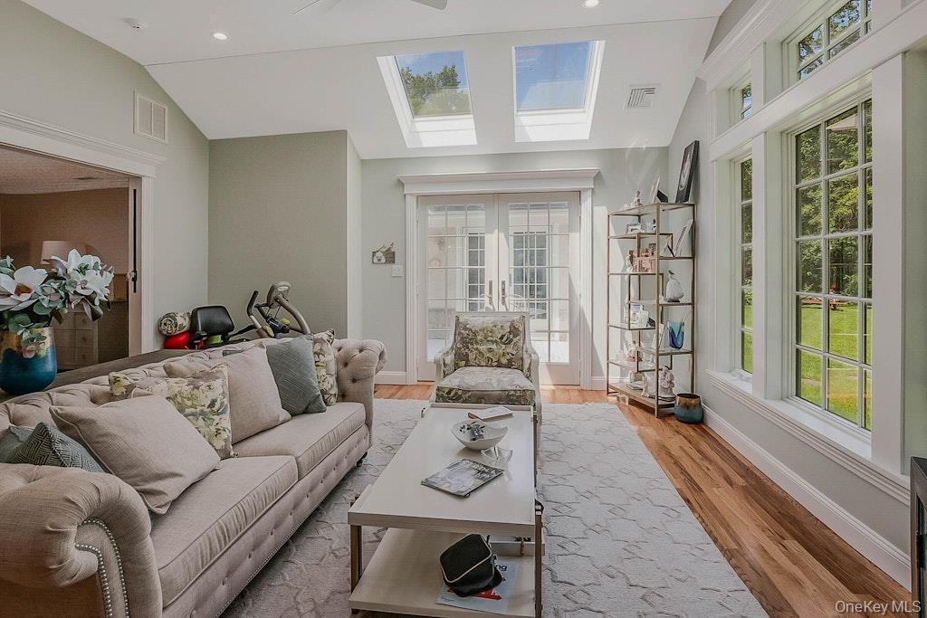 Single Family Sherwood Gate Nassau County, NY 11771, MLS-887406-28