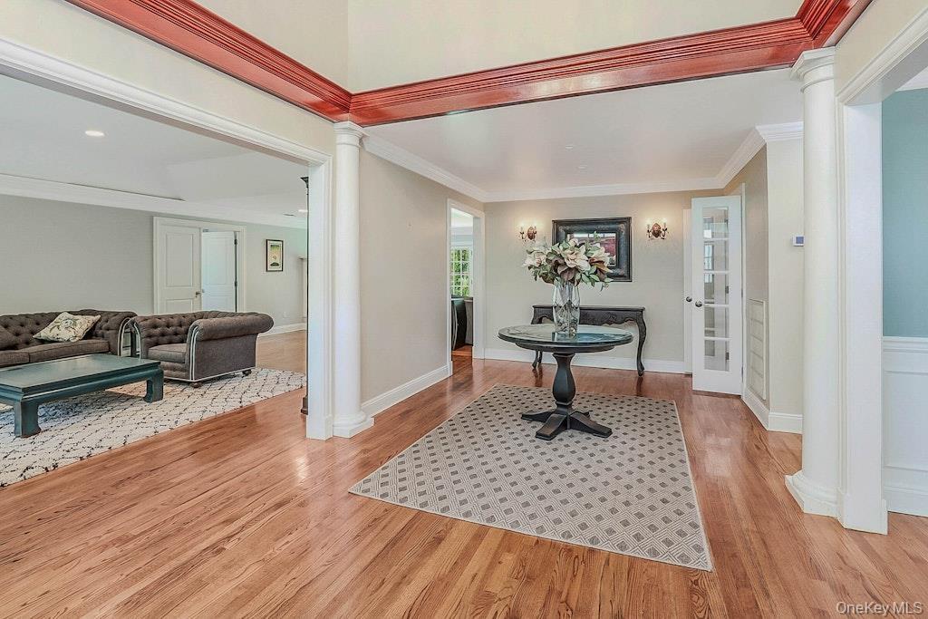 Single Family Sherwood Gate Nassau County, NY 11771, MLS-887406-3