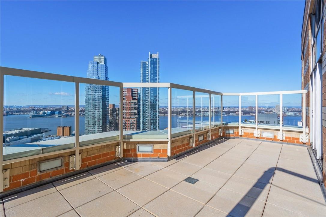 Apartment 43rd  Manhattan, NY 10036, MLS-887407-16