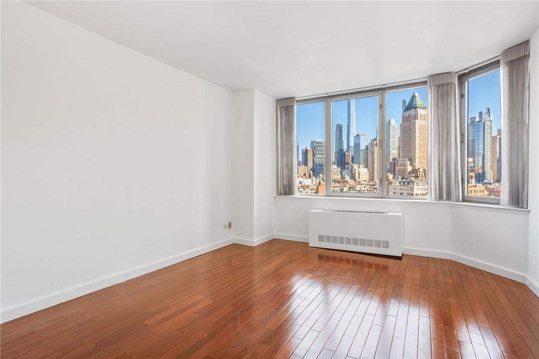 Apartment 43rd  Manhattan, NY 10036, MLS-887407-2