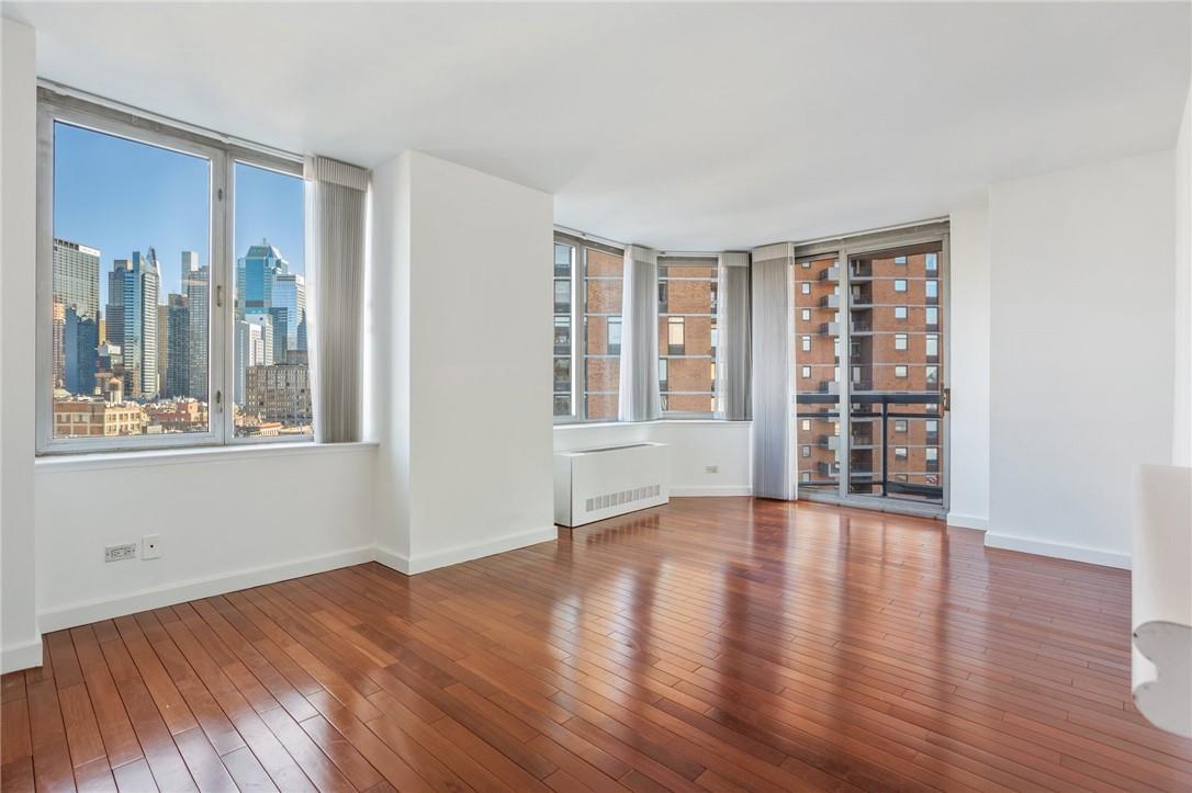 Apartment 43rd  Manhattan, NY 10036, MLS-887407-4