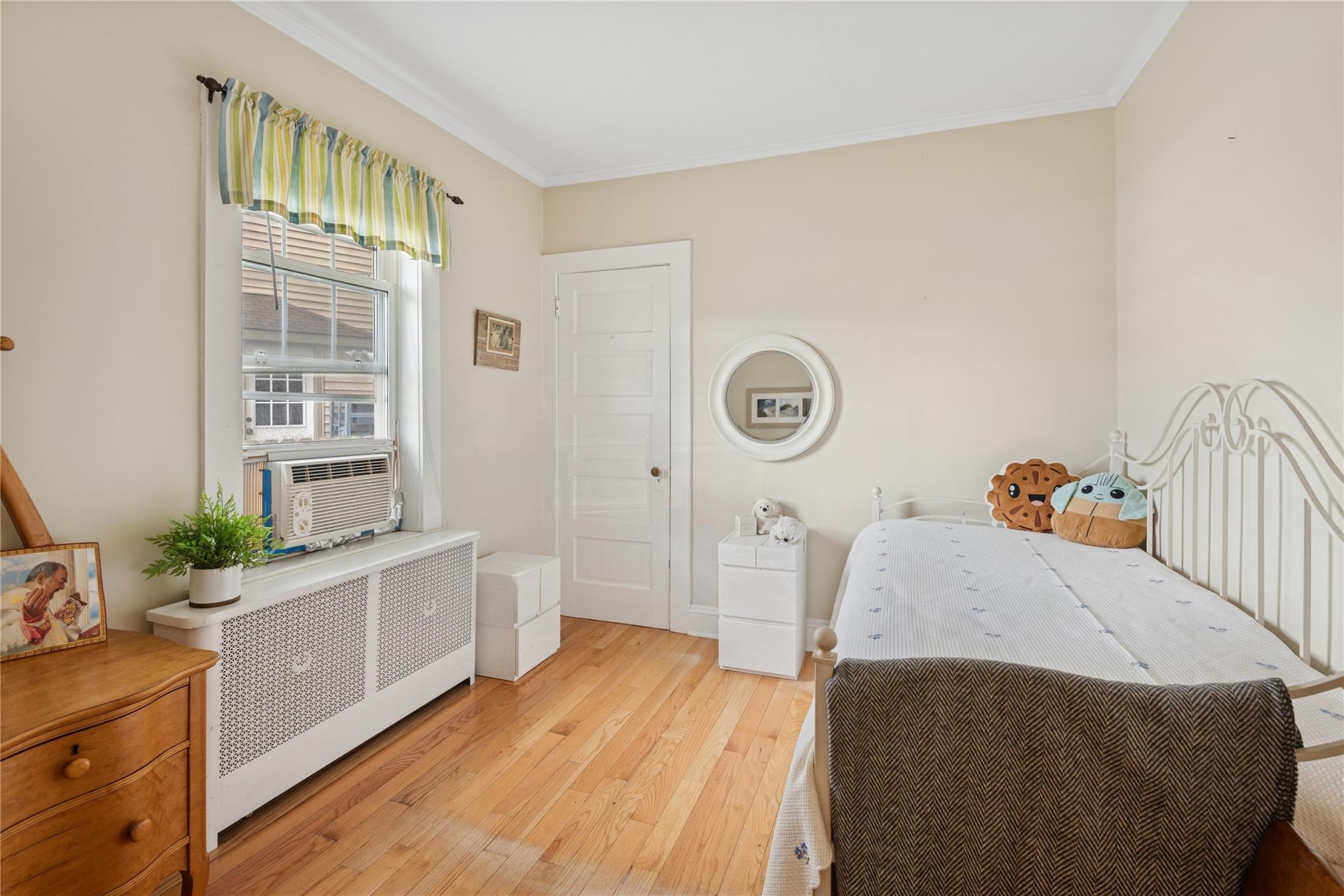 Single Family Little East Neck  Suffolk County, NY 11702, MLS-887412-19