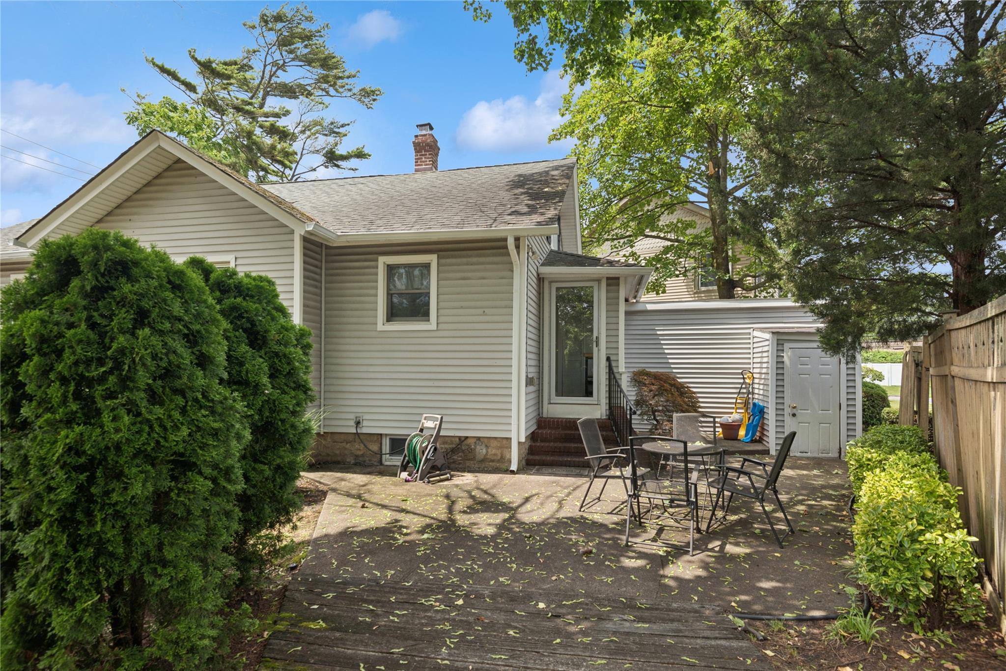 Single Family Little East Neck  Suffolk County, NY 11702, MLS-887412-3