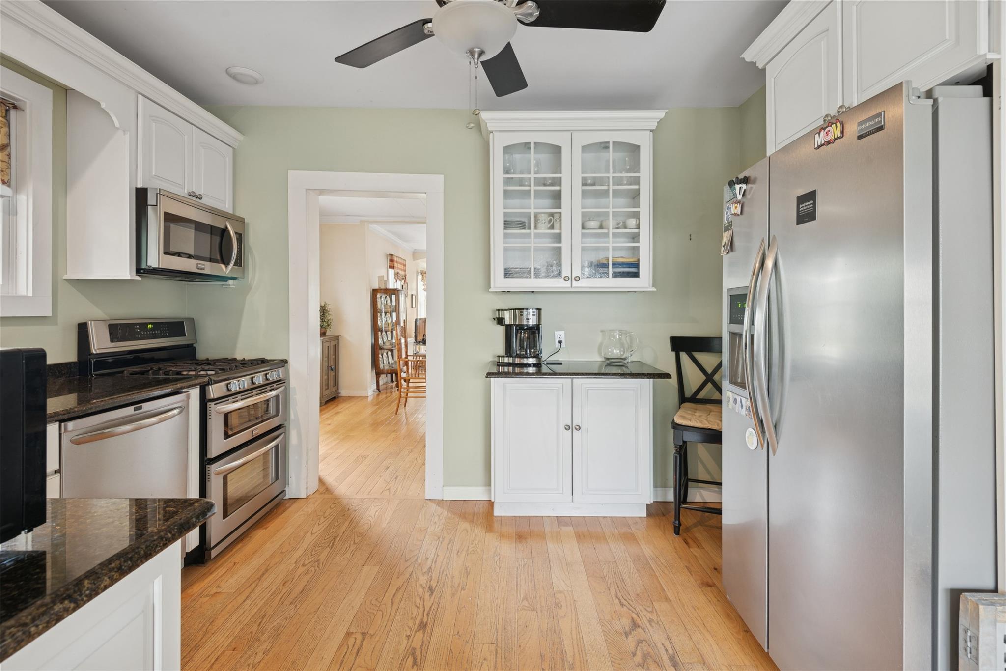 Single Family Little East Neck  Suffolk County, NY 11702, MLS-887412-6
