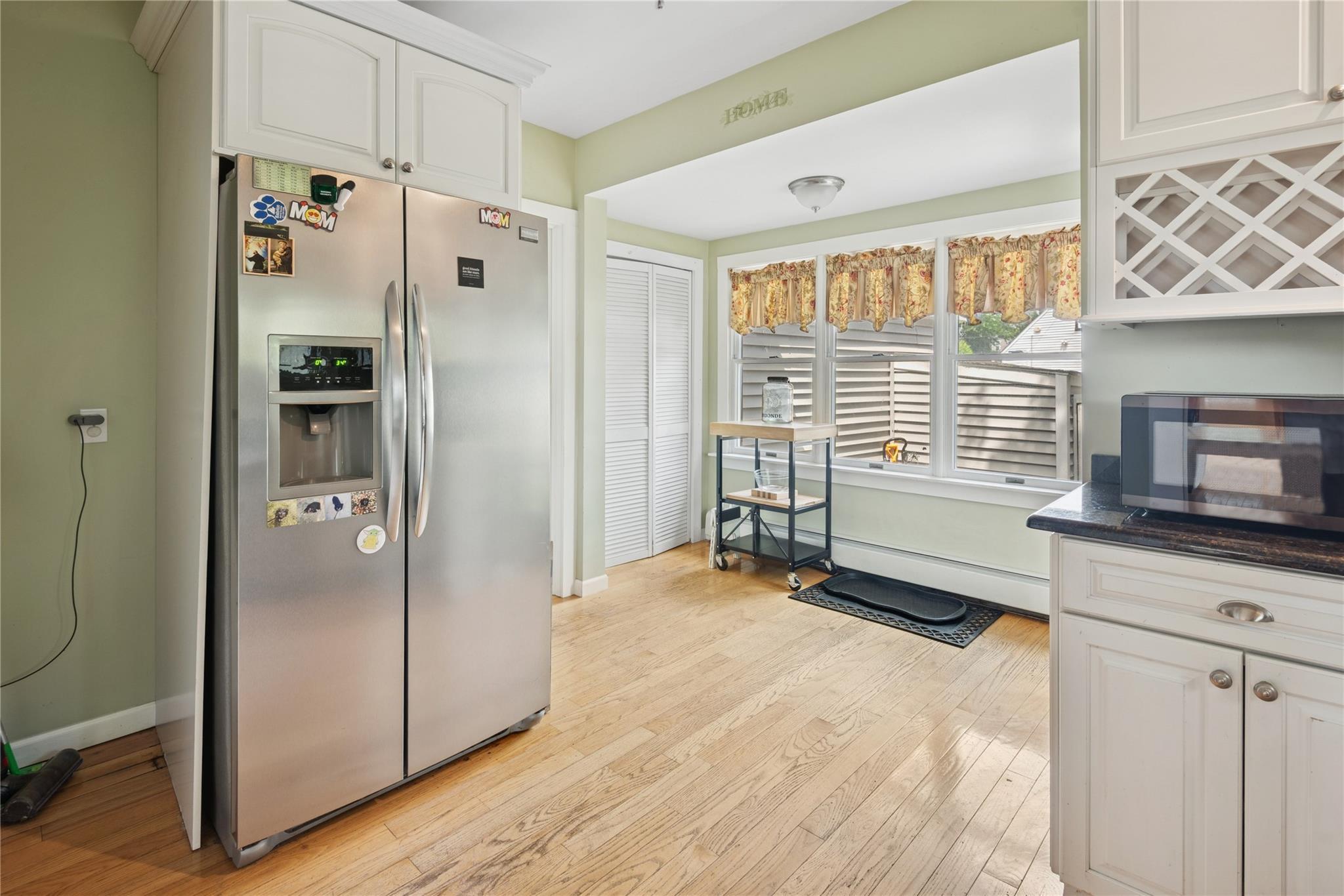Single Family Little East Neck  Suffolk County, NY 11702, MLS-887412-7