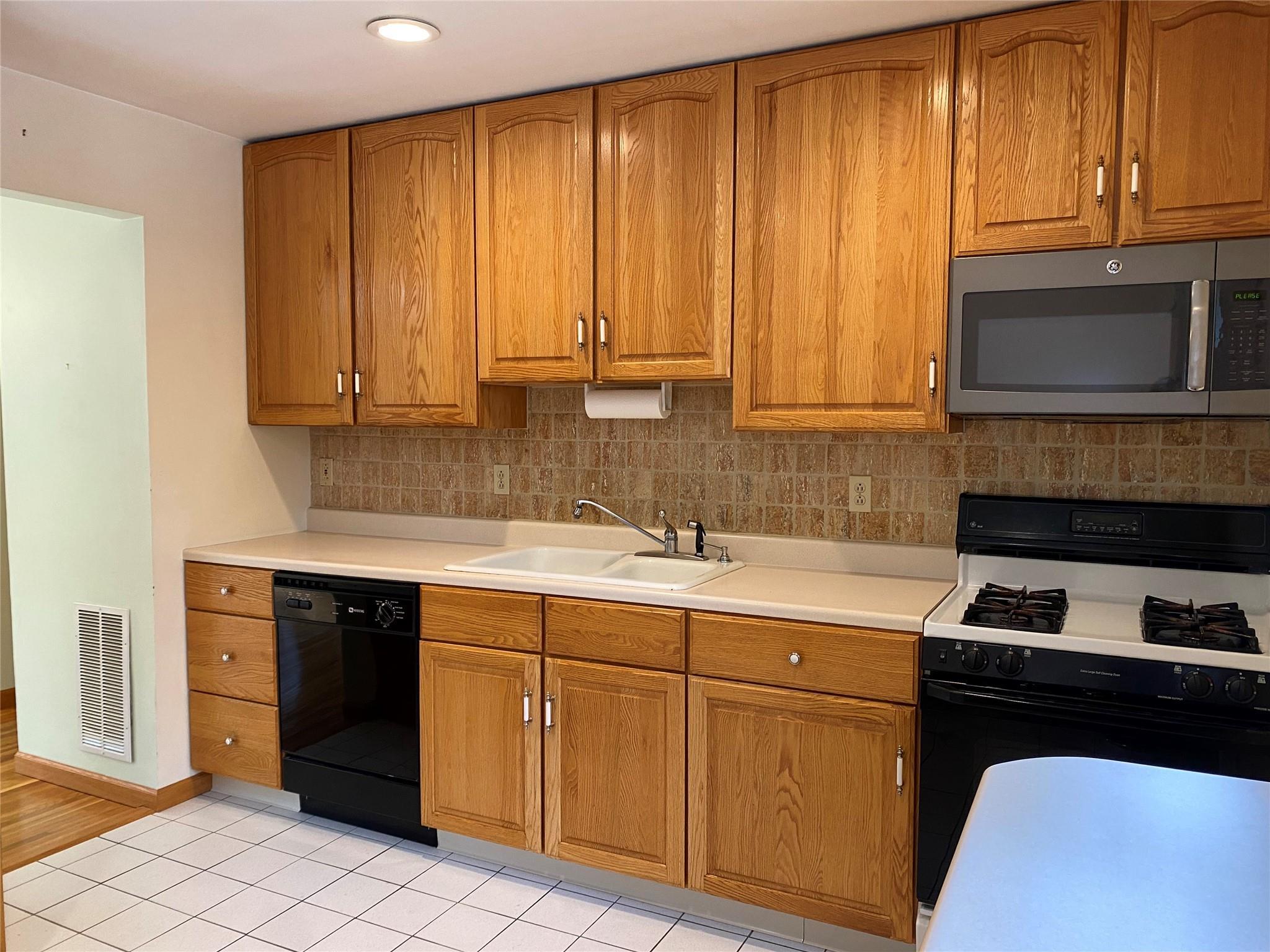 Single Family Shepard  Orange County, NY 10990, MLS-887424-8