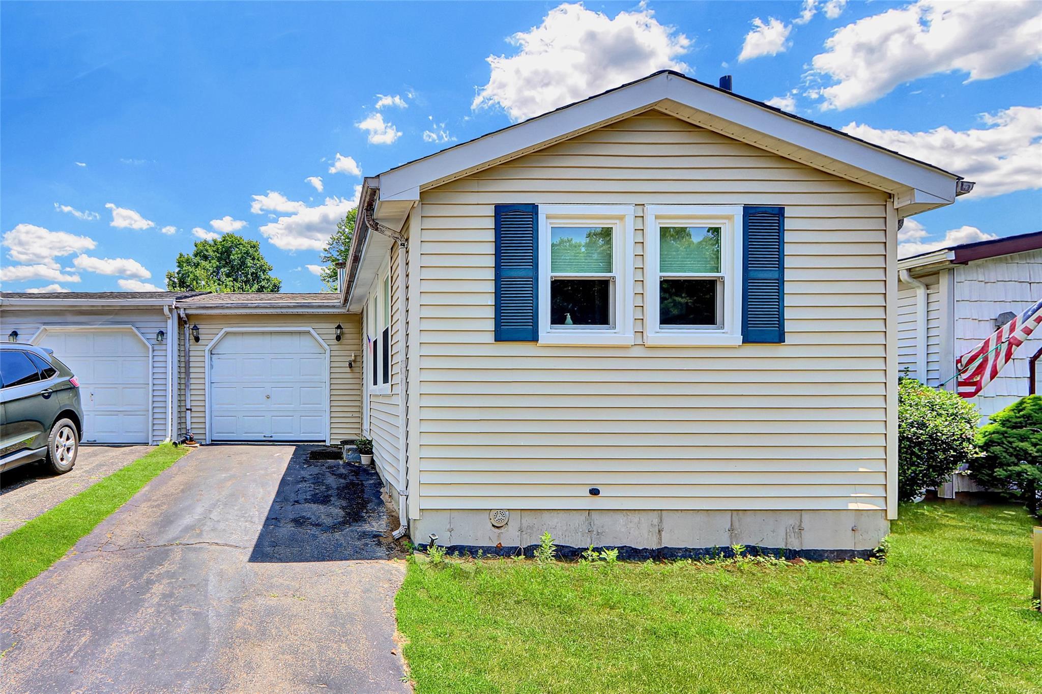 Single Family Village Circ W  Suffolk County, NY 11949, MLS-887454-3