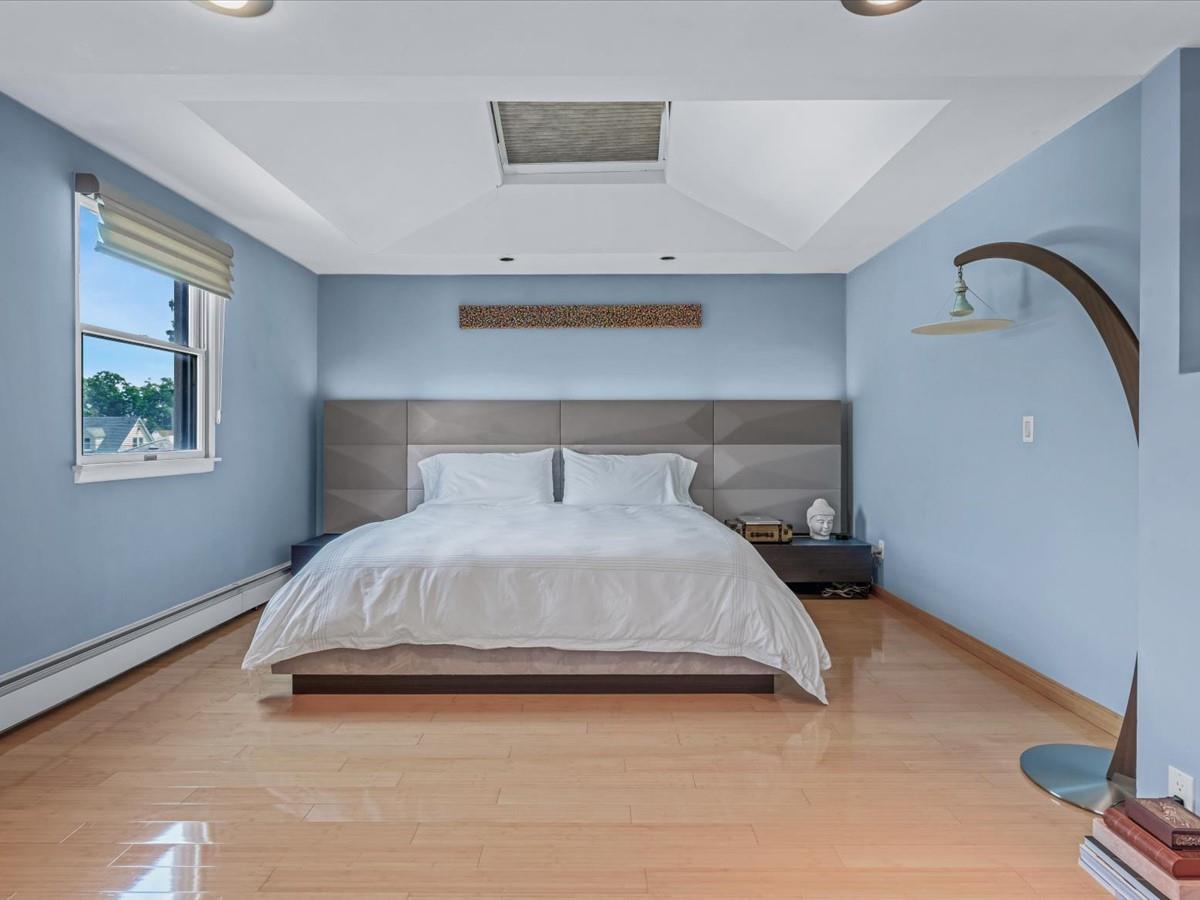 Single Family 67th  Queens, NY 11365, MLS-887459-22
