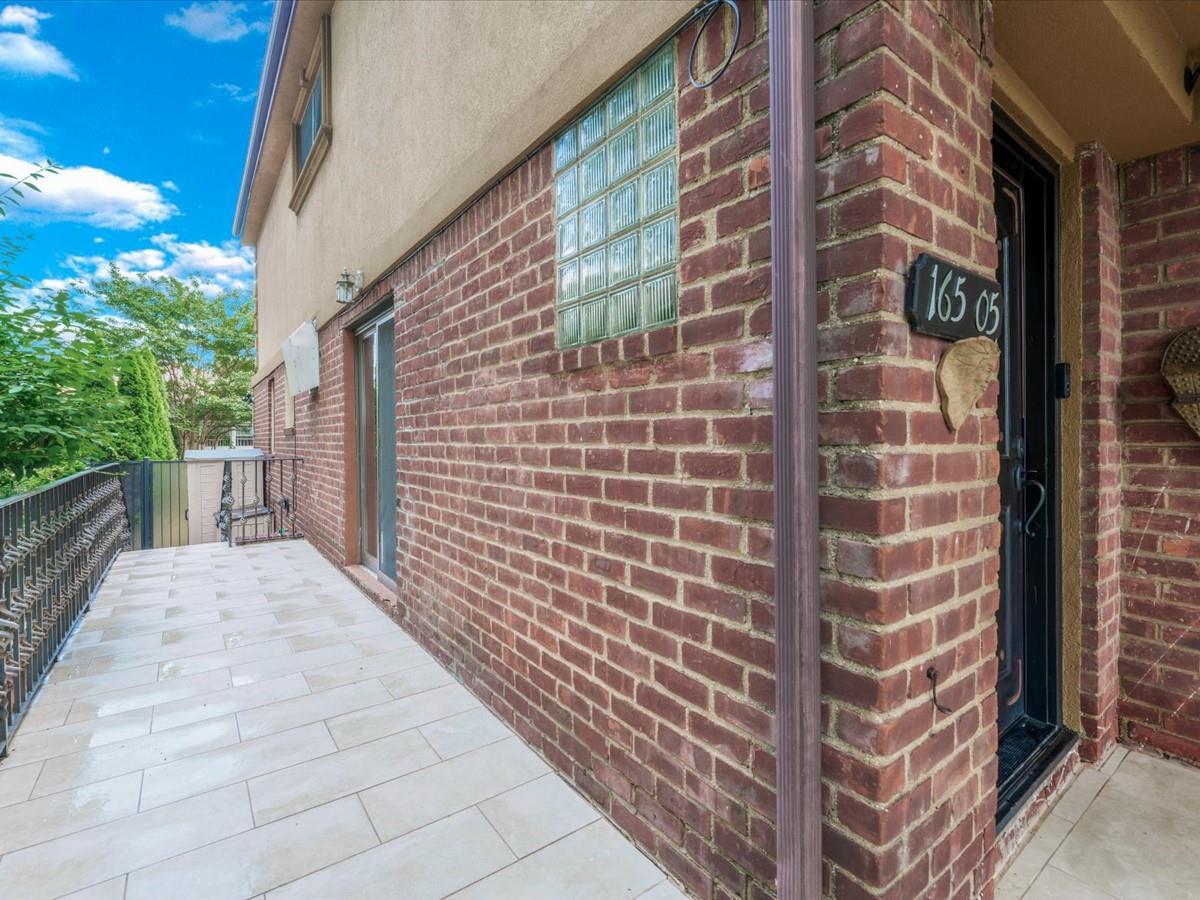 Single Family 67th  Queens, NY 11365, MLS-887459-4