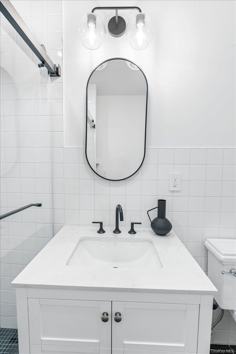 Single Family Hancock Brooklyn, NY 11233, MLS-887495-23