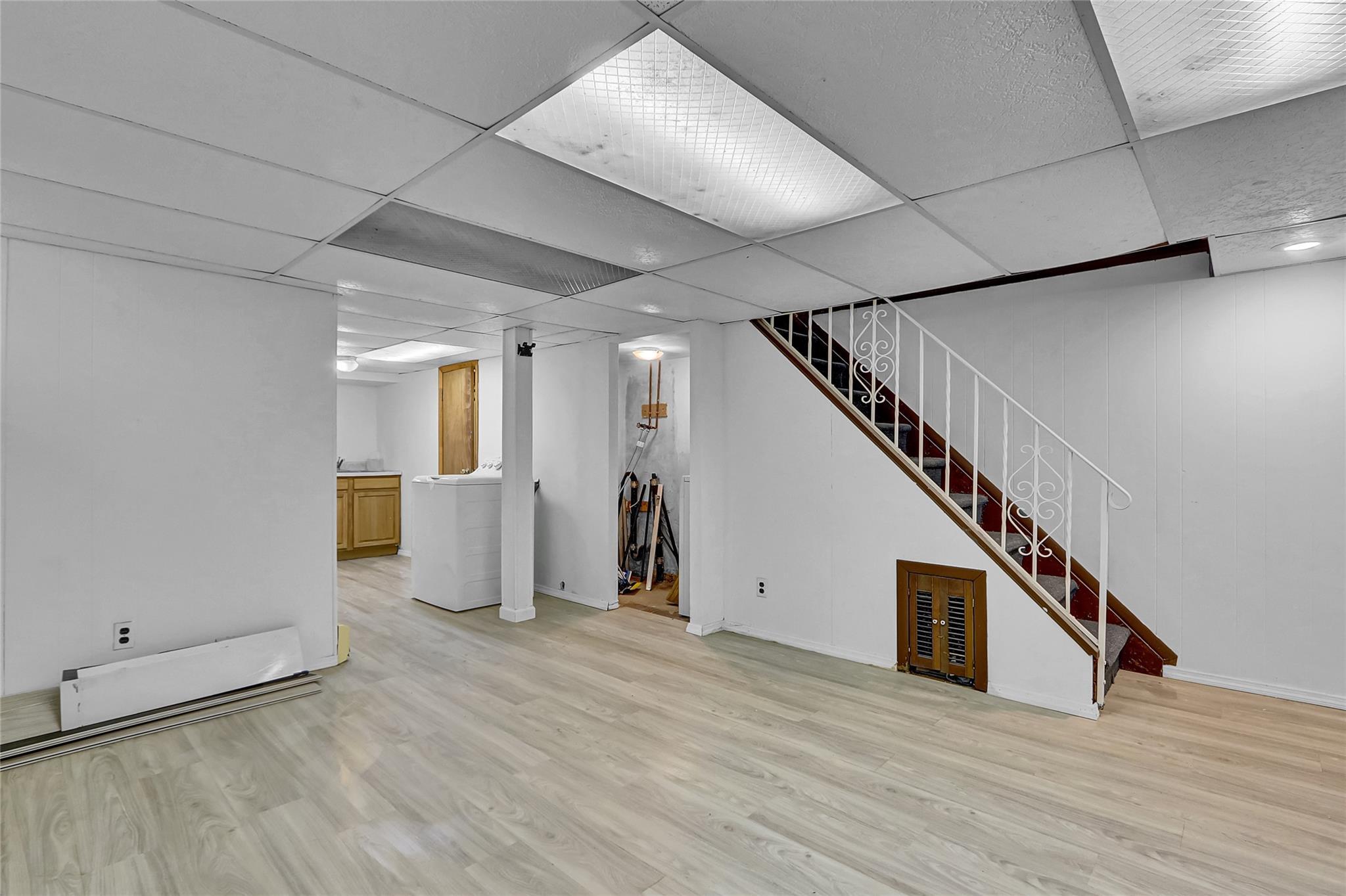 Single Family 213th  Queens, NY 11364, MLS-887528-18