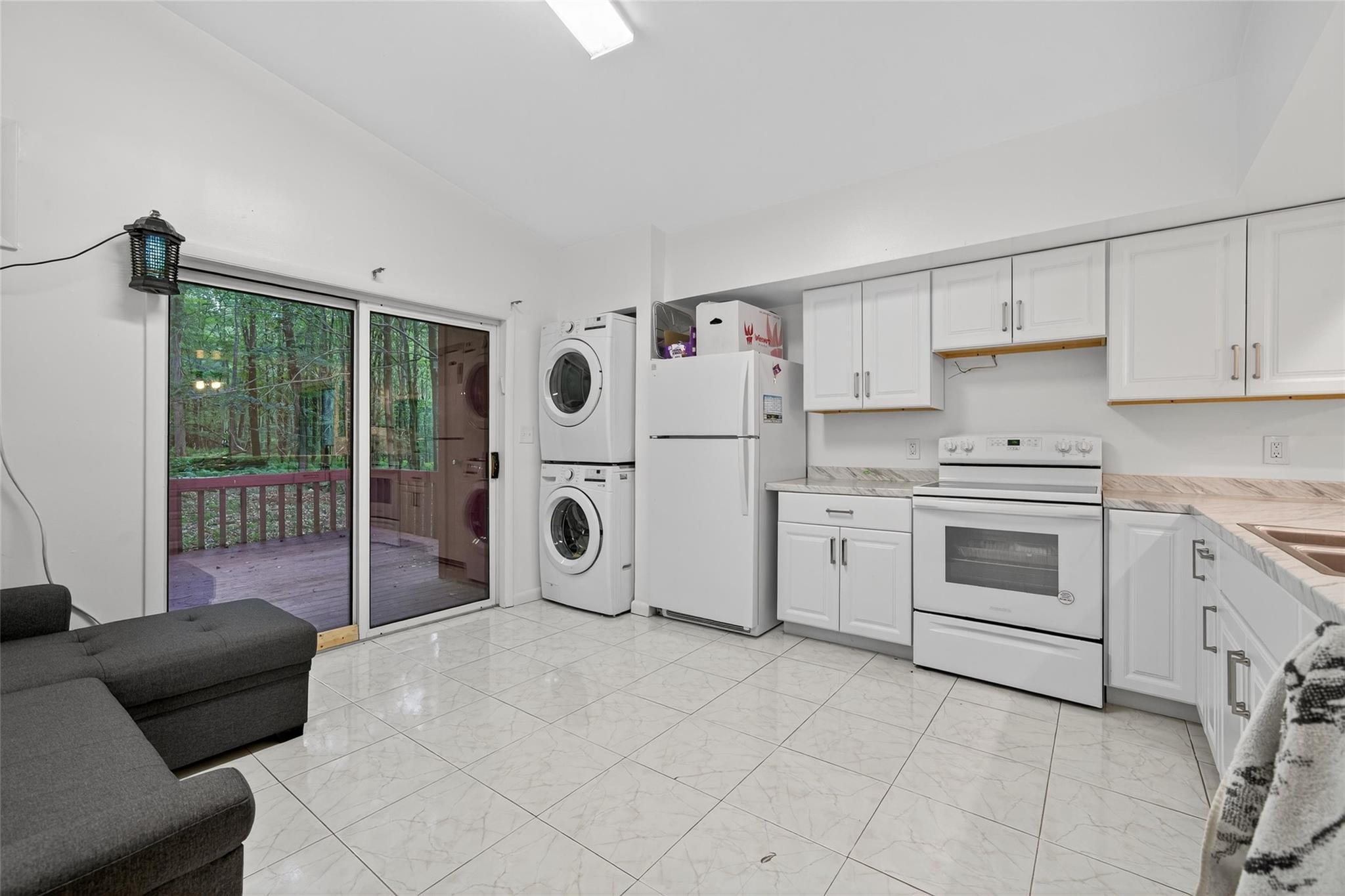 Single Family Timber Hill  Sullivan County, NY 12779, MLS-887547-10