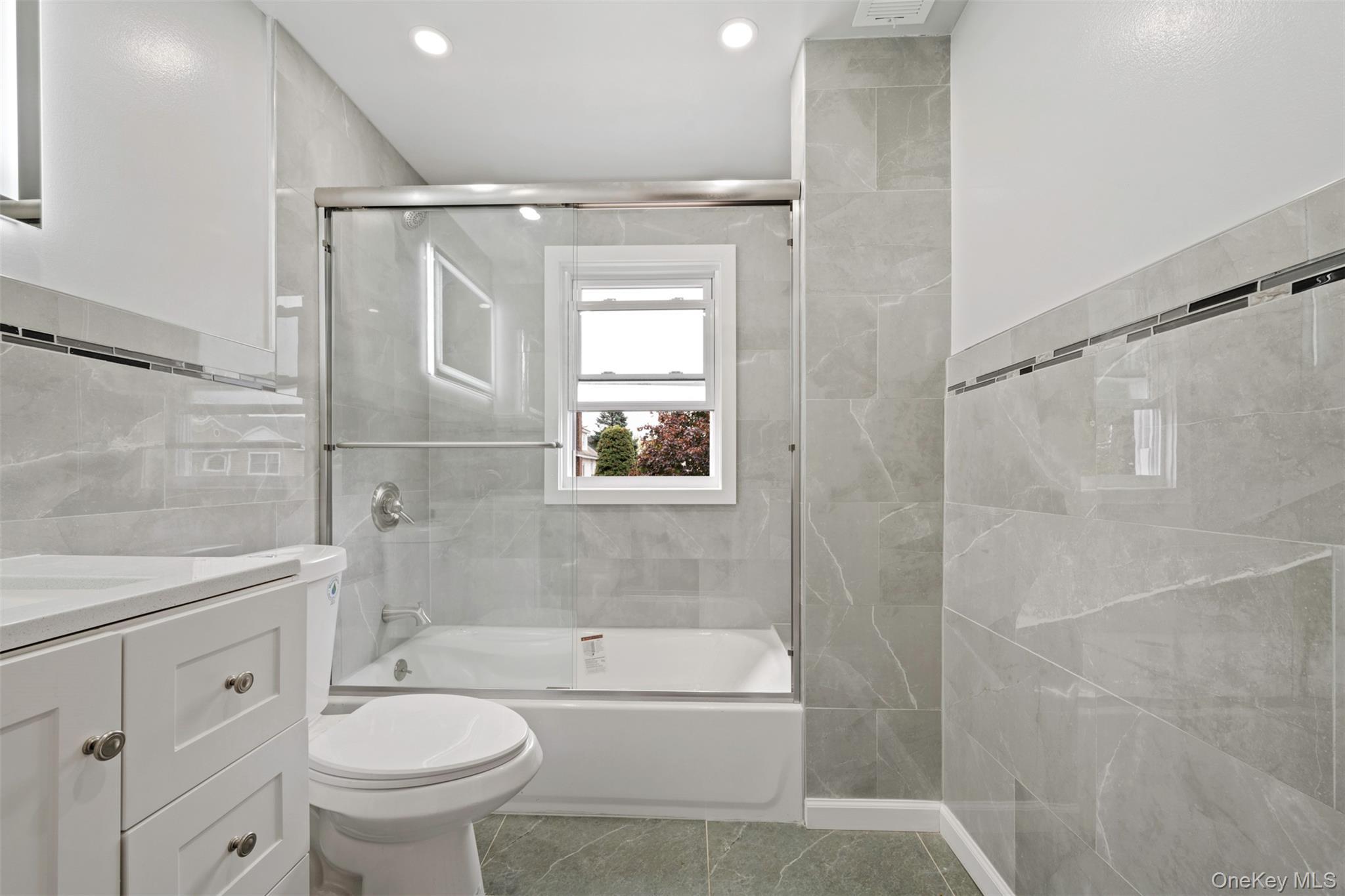 Single Family Shepherd Nassau County, NY 11570, MLS-887548-20