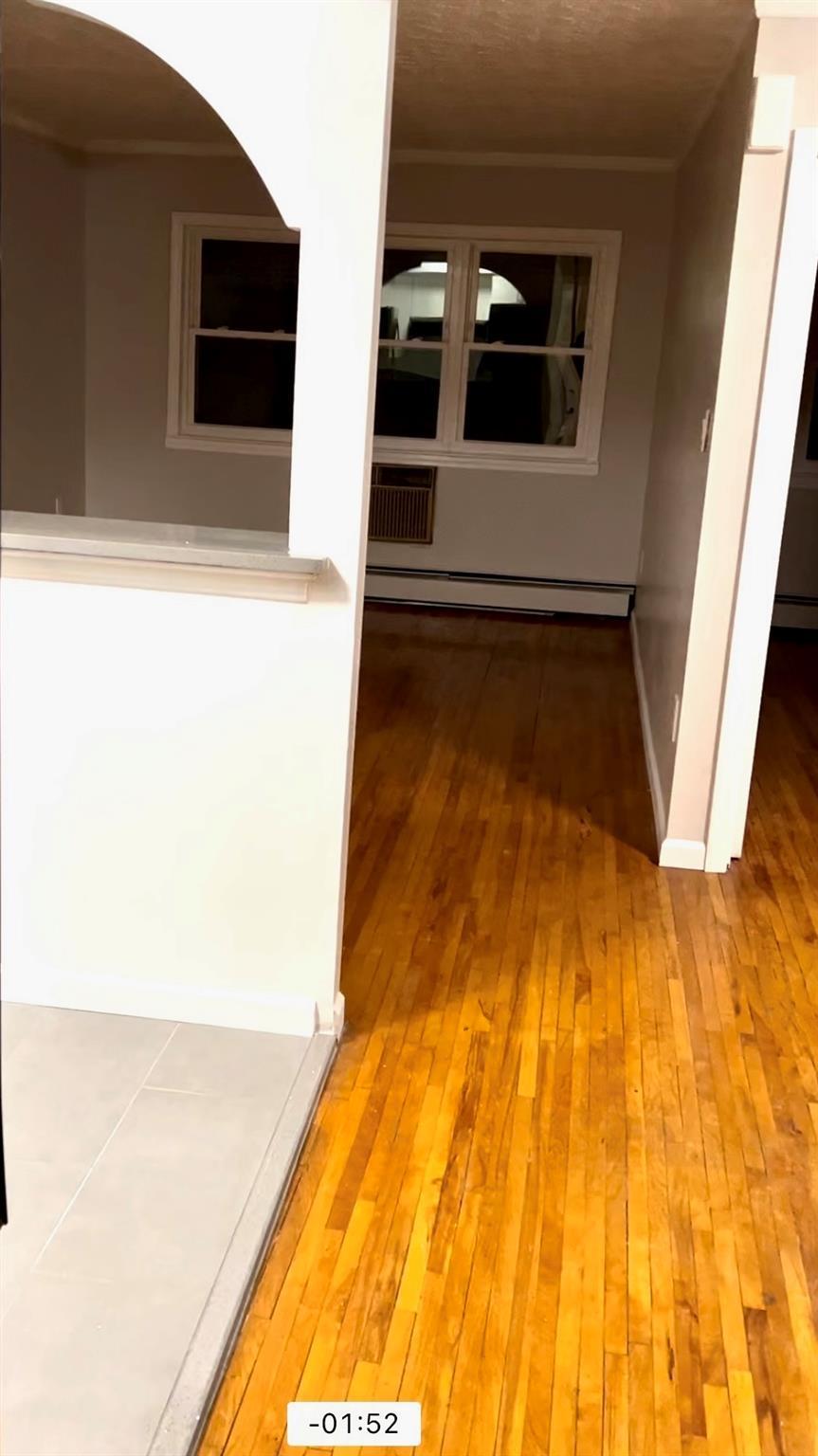 Single Family Gunther  Bronx, NY 10469, MLS-887570-5