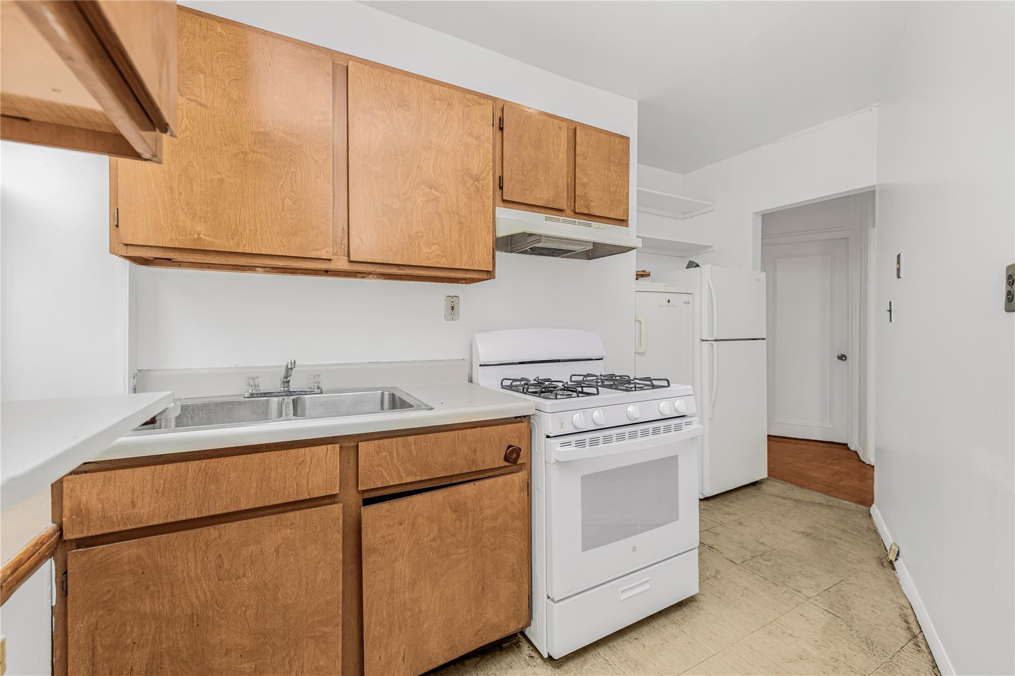 Coop Convent  Manhattan, NY 10027, MLS-887600-17