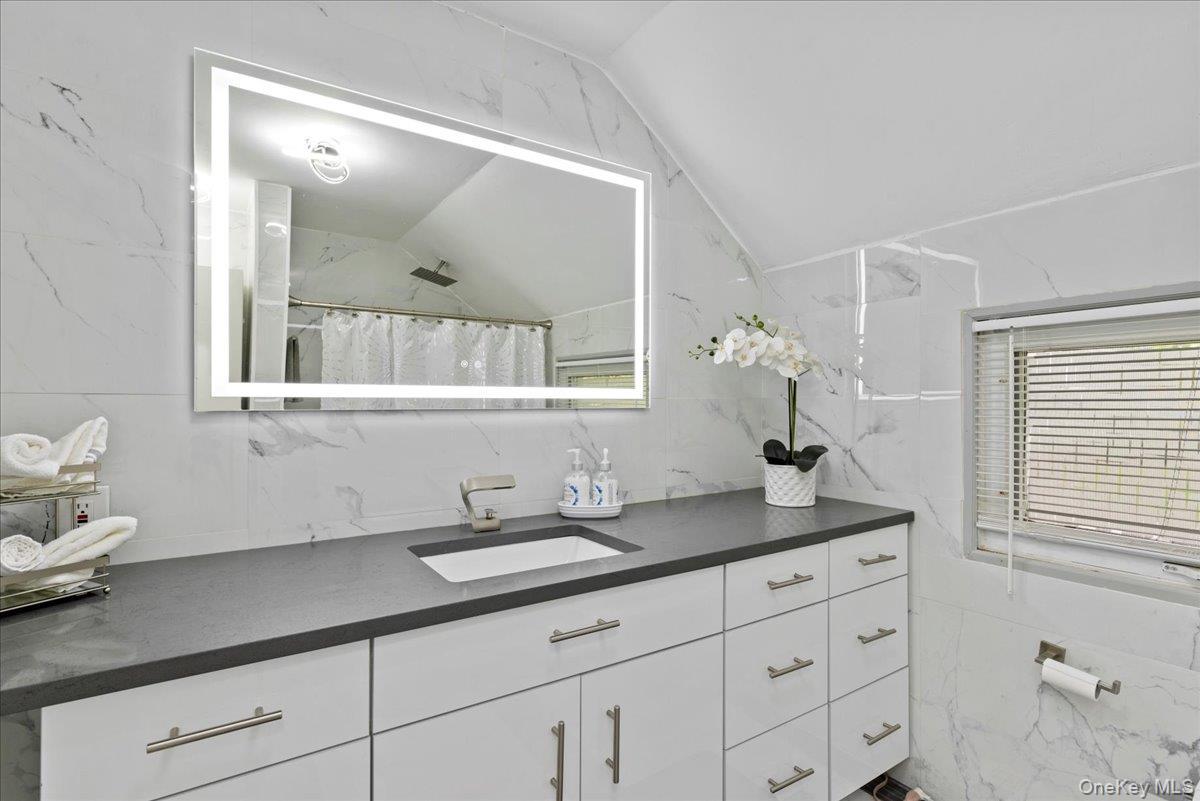 Single Family Nursery  Suffolk County, NY 11747, MLS-887619-7