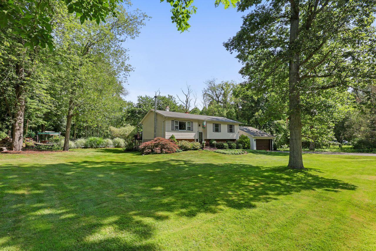 Single Family Bykenhulle  Dutchess County, NY 12533, MLS-887636-38