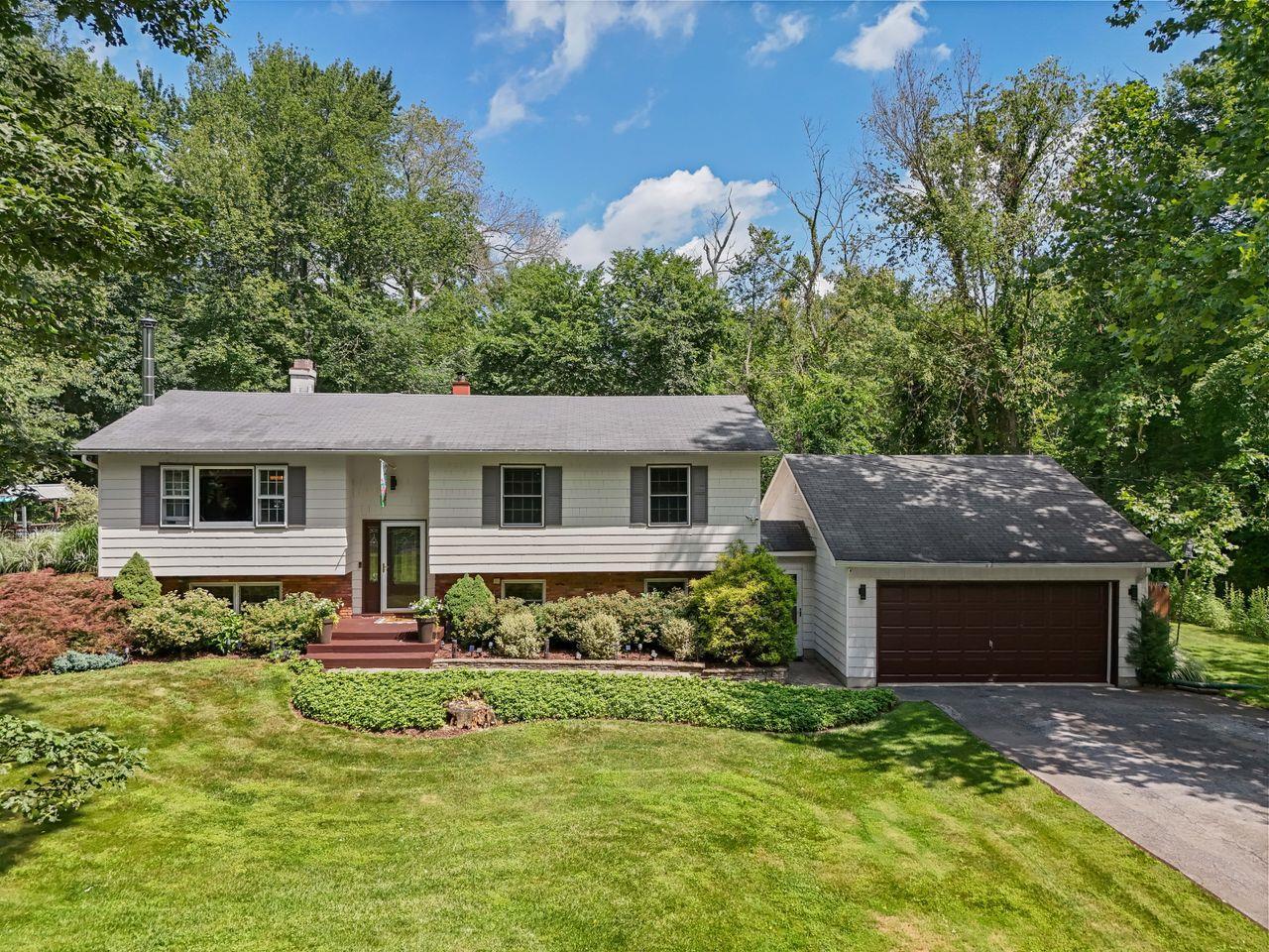 Single Family Bykenhulle  Dutchess County, NY 12533, MLS-887636-41