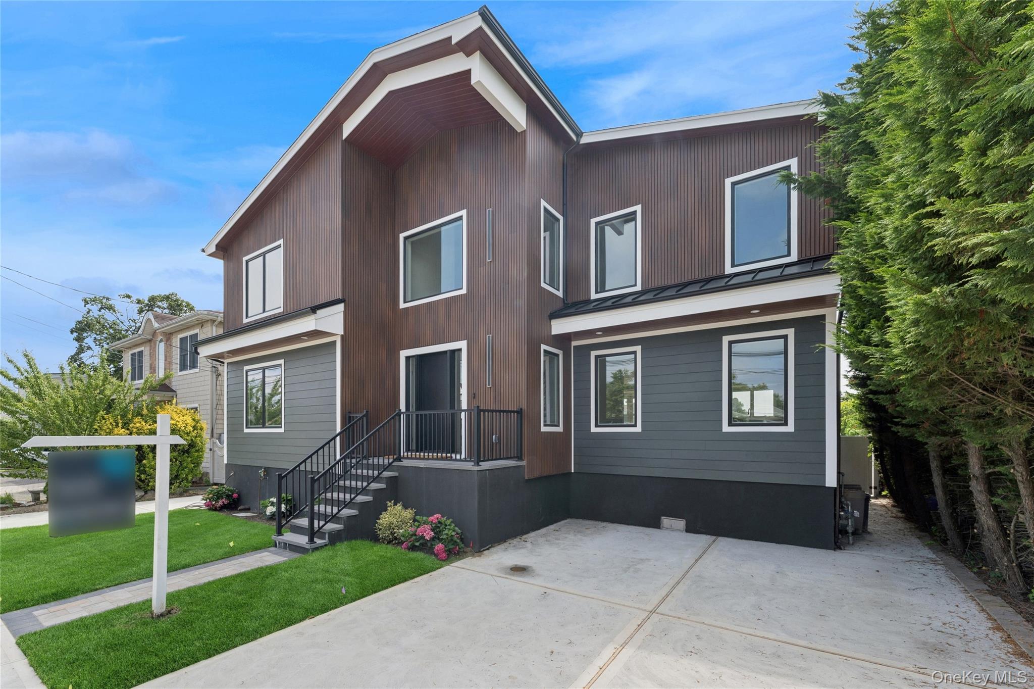 Single Family Flamingo Nassau County, NY 11509, MLS-887646-2