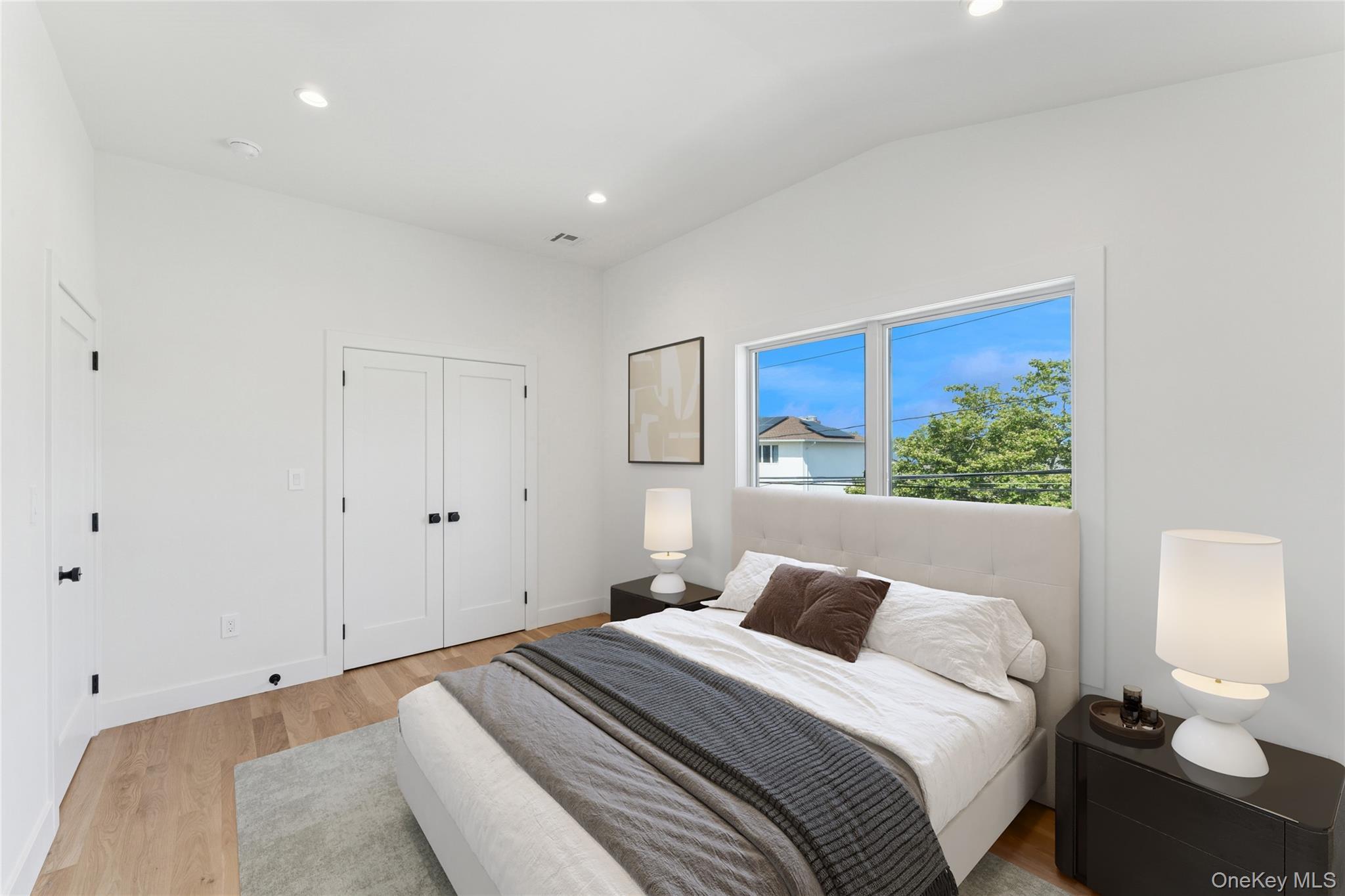 Single Family Flamingo Nassau County, NY 11509, MLS-887646-20