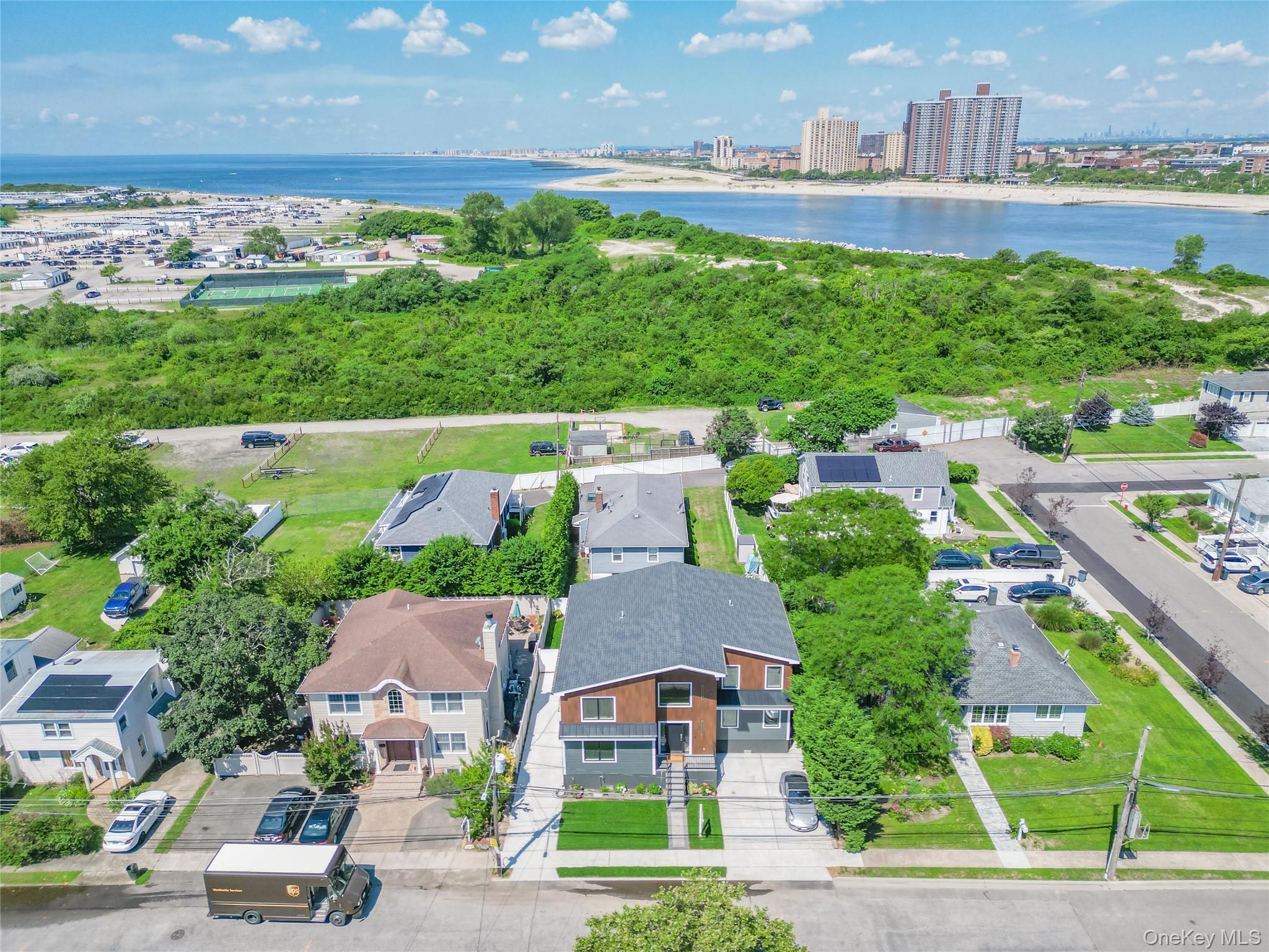 Single Family Flamingo Nassau County, NY 11509, MLS-887646-34