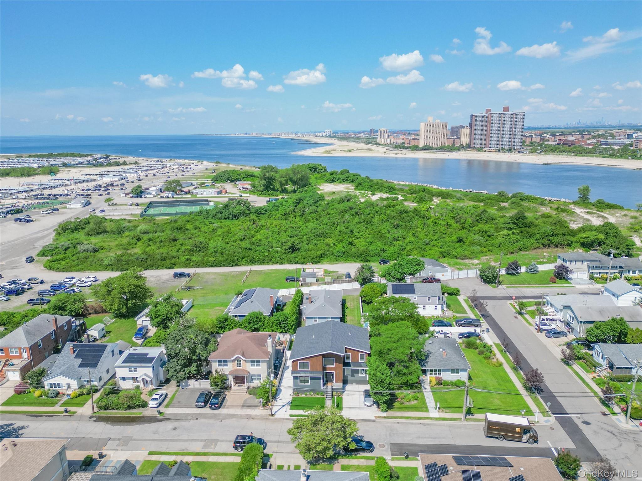 Single Family Flamingo Nassau County, NY 11509, MLS-887646-39