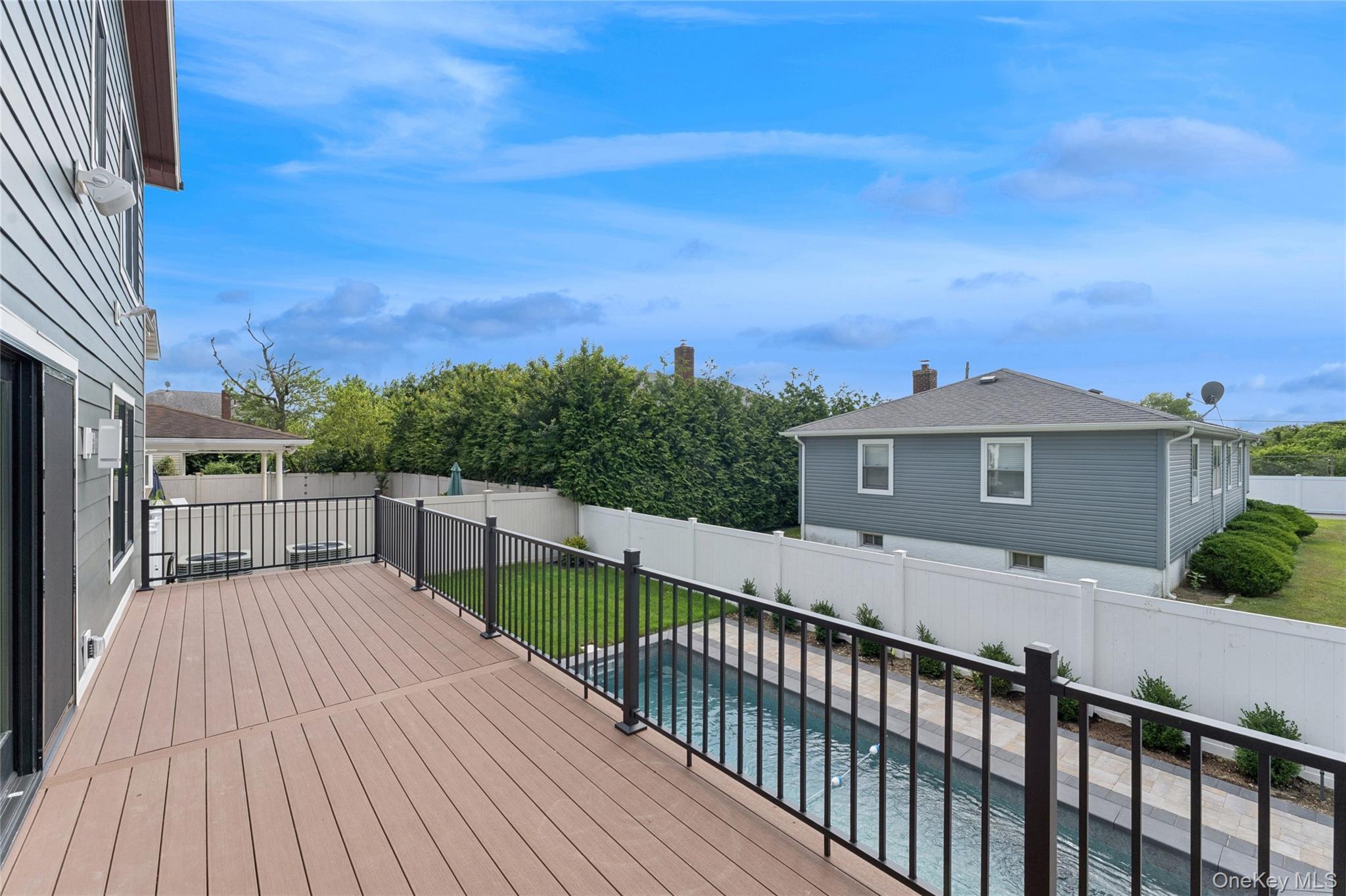 Single Family Flamingo Nassau County, NY 11509, MLS-887646-7