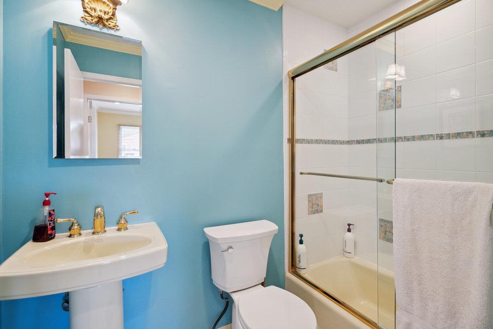 Condo Hunt  Nassau County, NY 11753, MLS-887667-32