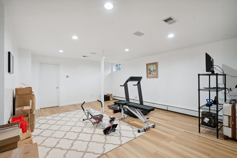 Condo Hunt  Nassau County, NY 11753, MLS-887667-33