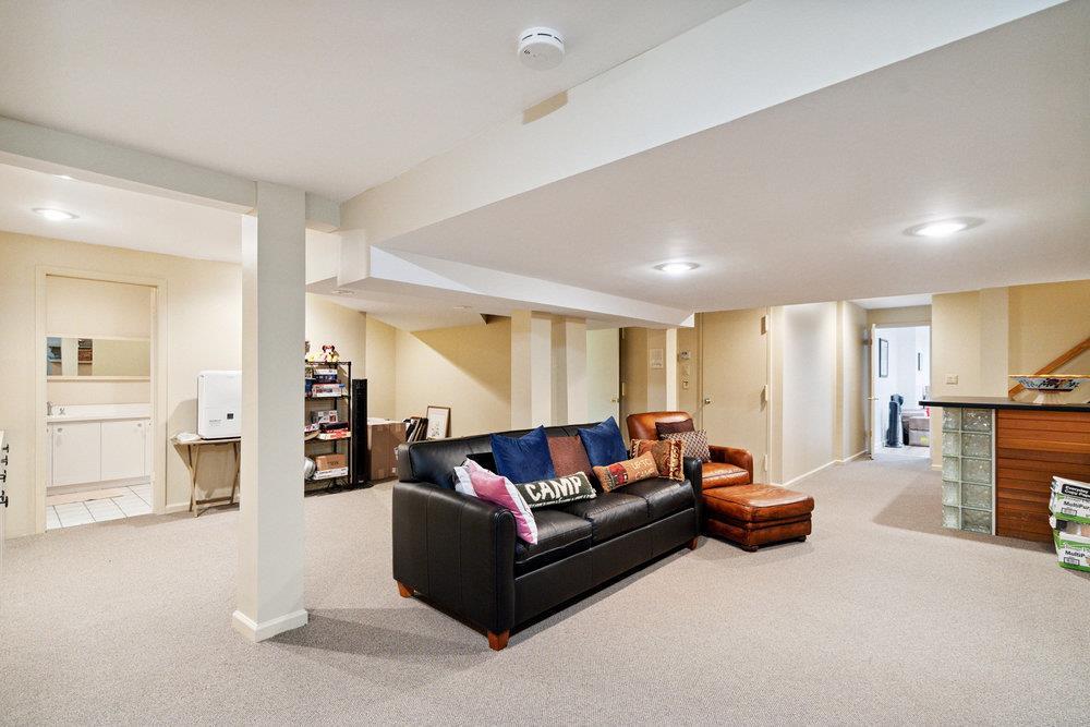 Condo Hunt  Nassau County, NY 11753, MLS-887667-35