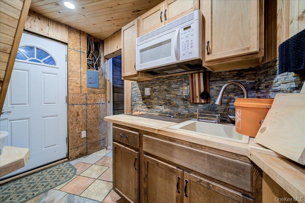 Single Family Couzines Sullivan County, NY 12788, MLS-887674-33