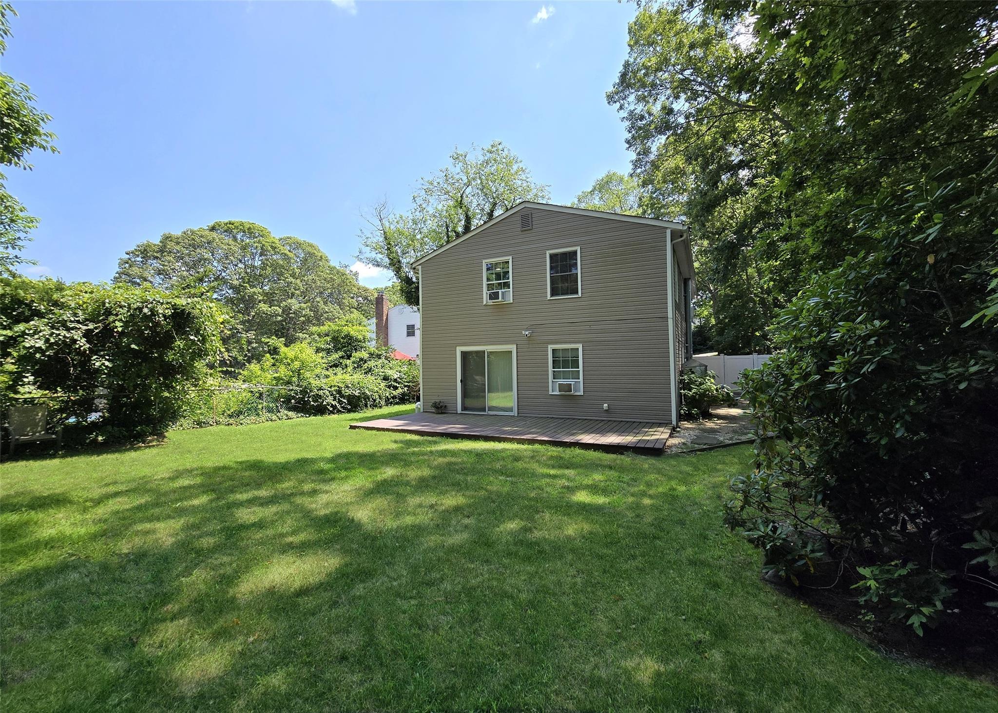 Single Family Carleton  Suffolk County, NY 11967, MLS-887707-3