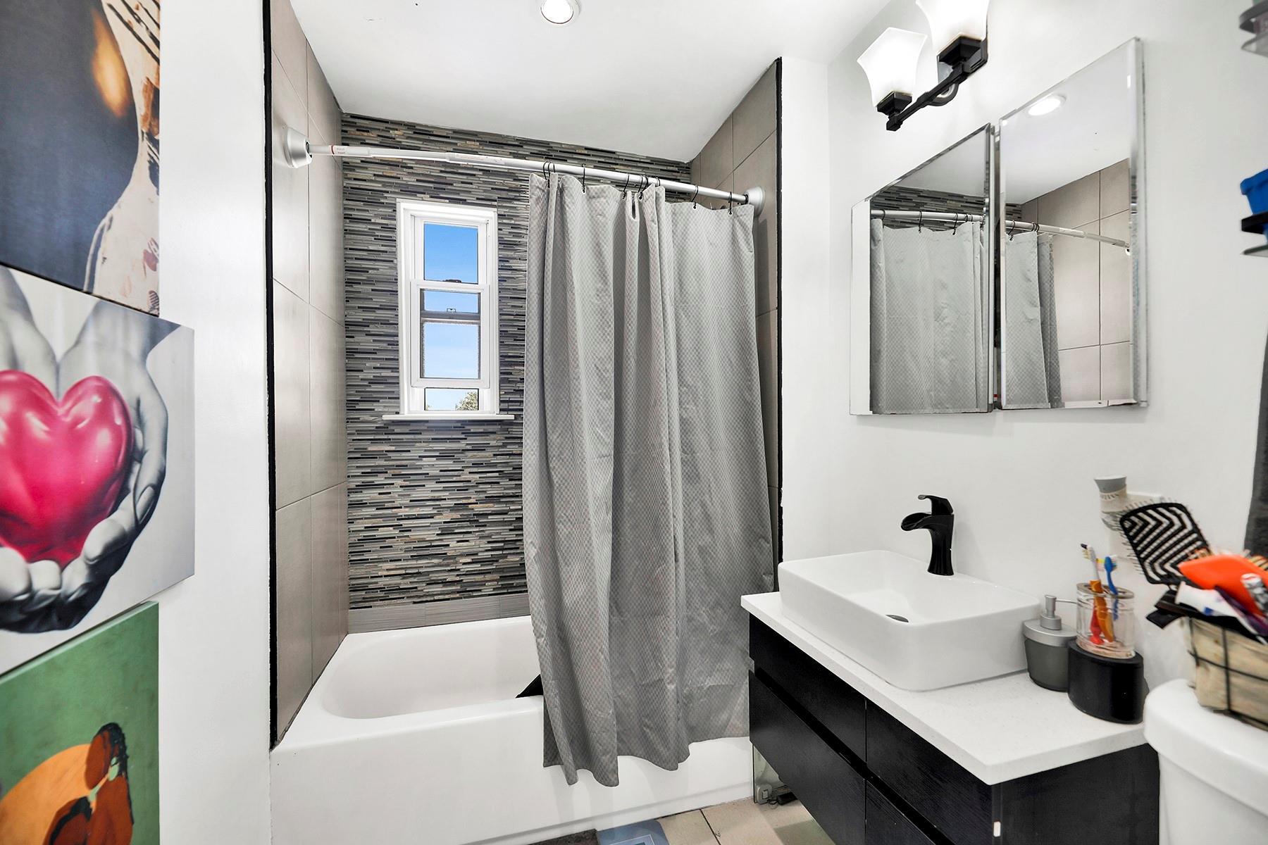 Single Family Balcom  Bronx, NY 10465, MLS-887734-12