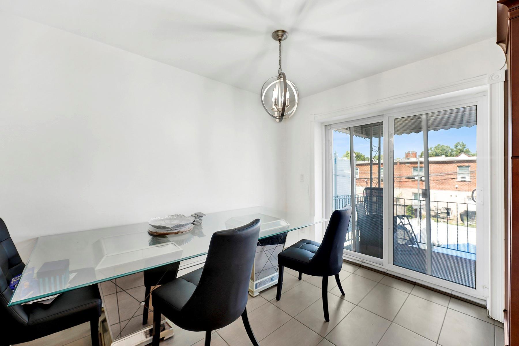 Single Family Balcom  Bronx, NY 10465, MLS-887734-3