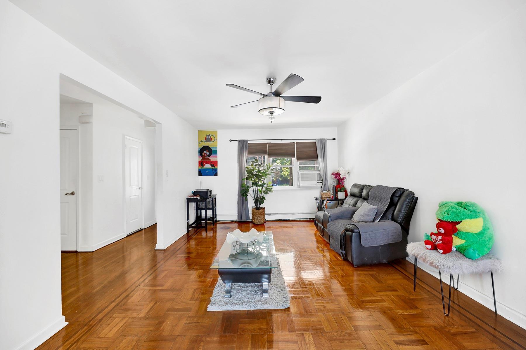 Single Family Balcom  Bronx, NY 10465, MLS-887734-4
