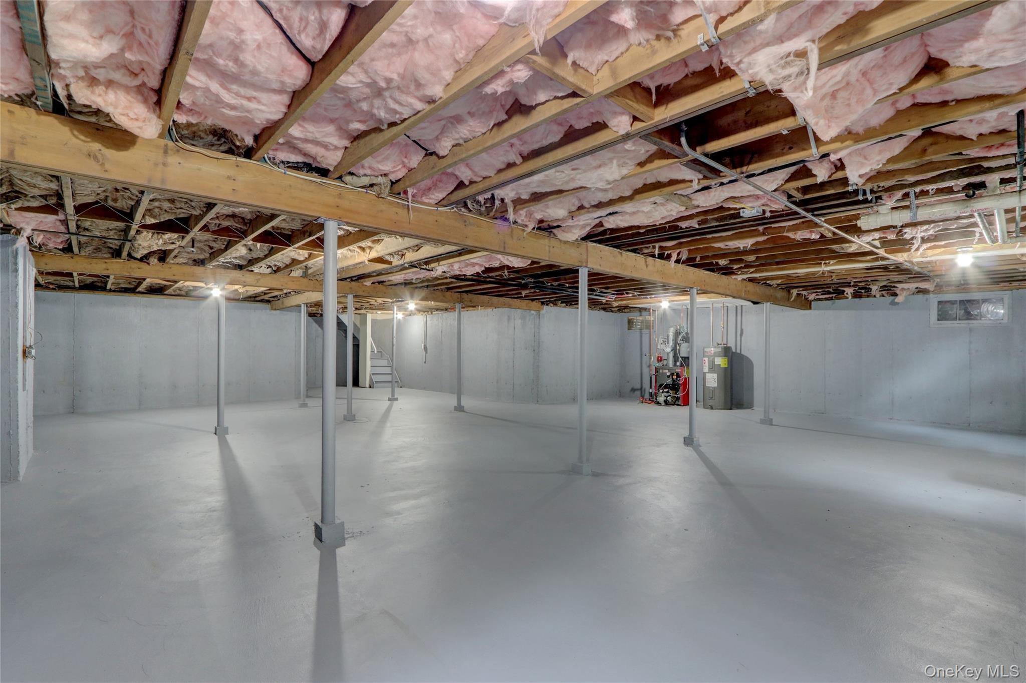 Single Family Wading River Hollow  Suffolk County, NY 11961, MLS-887772-21