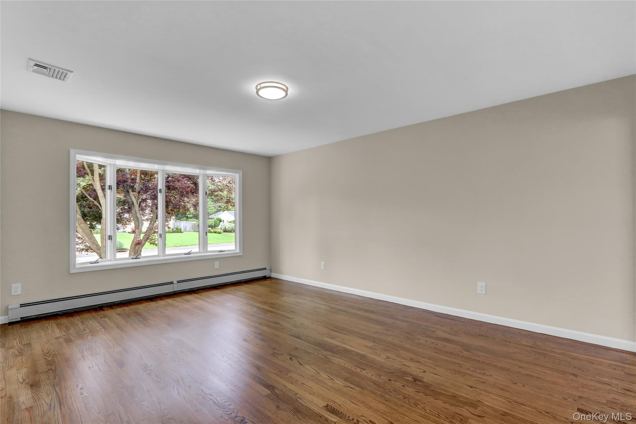 Single Family Wading River Hollow  Suffolk County, NY 11961, MLS-887772-4