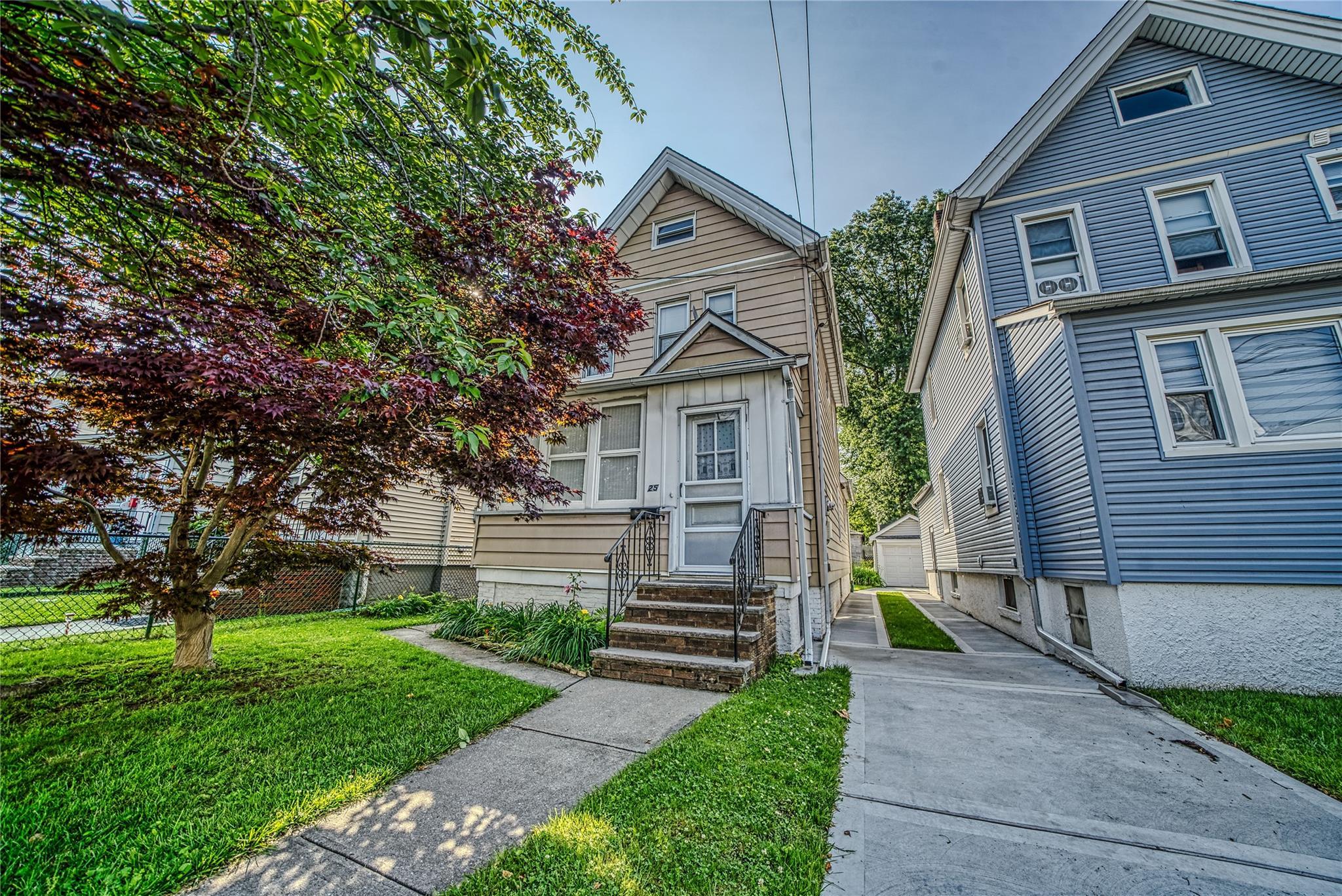 Single Family Lexington  Staten Island, NY 10302, MLS-887793-16