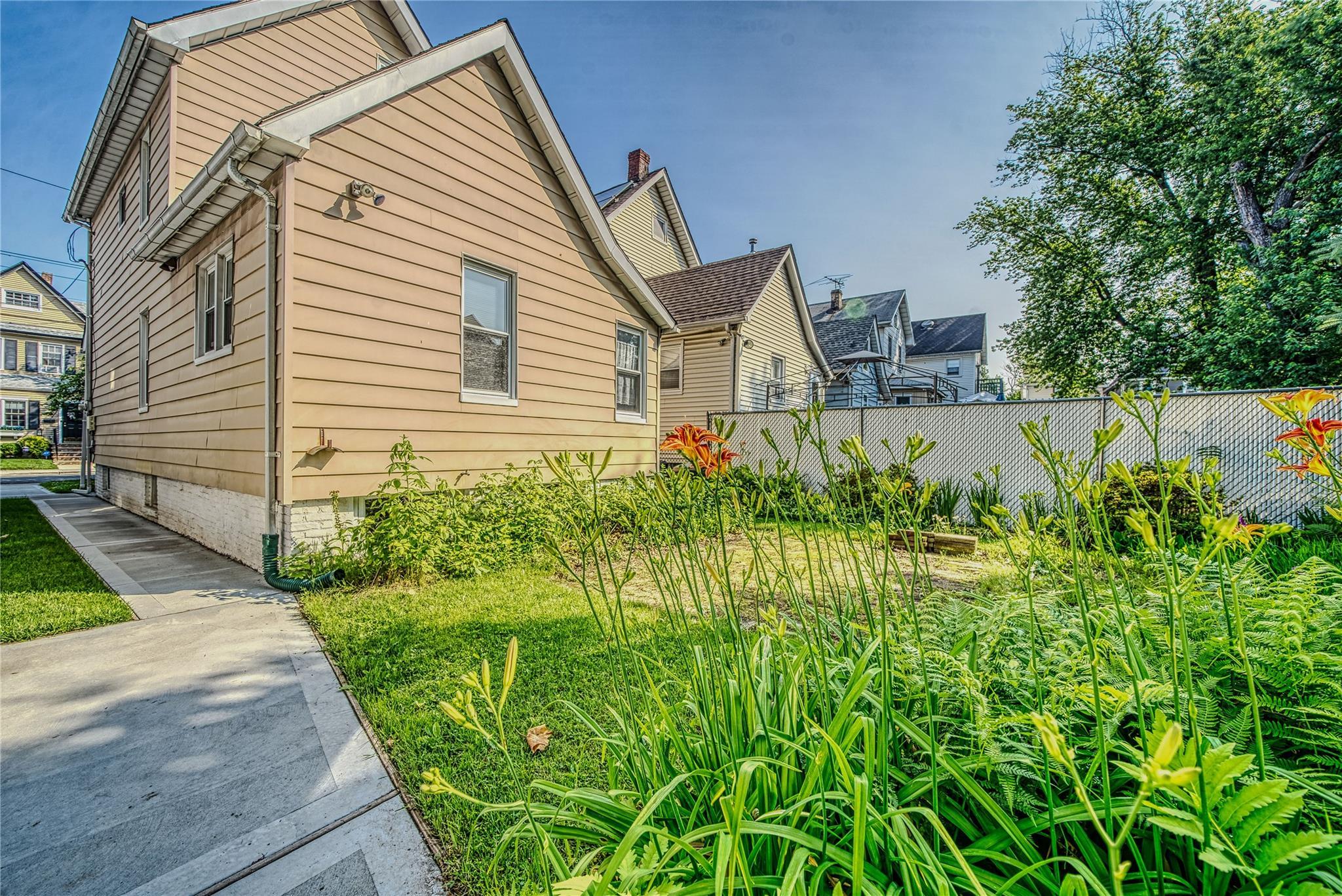 Single Family Lexington  Staten Island, NY 10302, MLS-887793-19